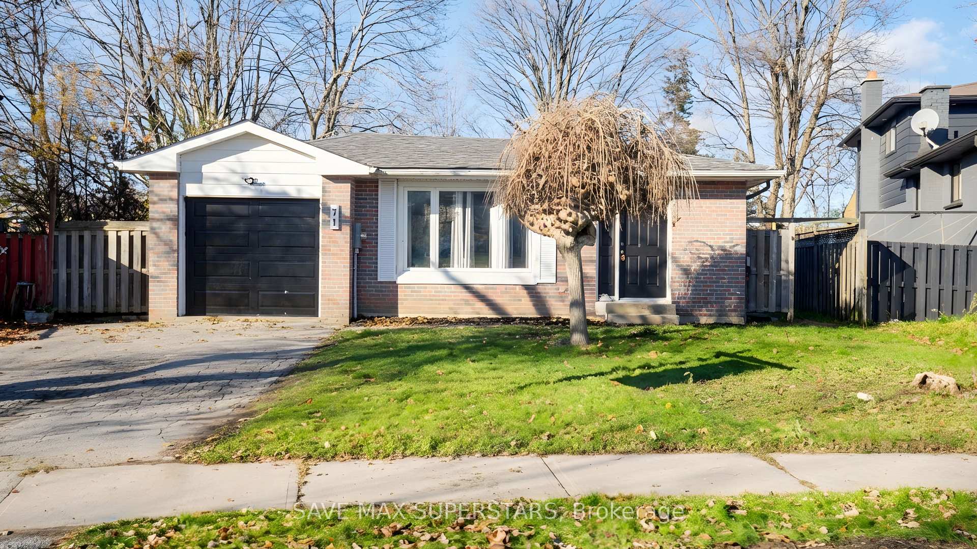 Photo 1 of 71 College Crescent, Barrie, Grove East — HOMEH