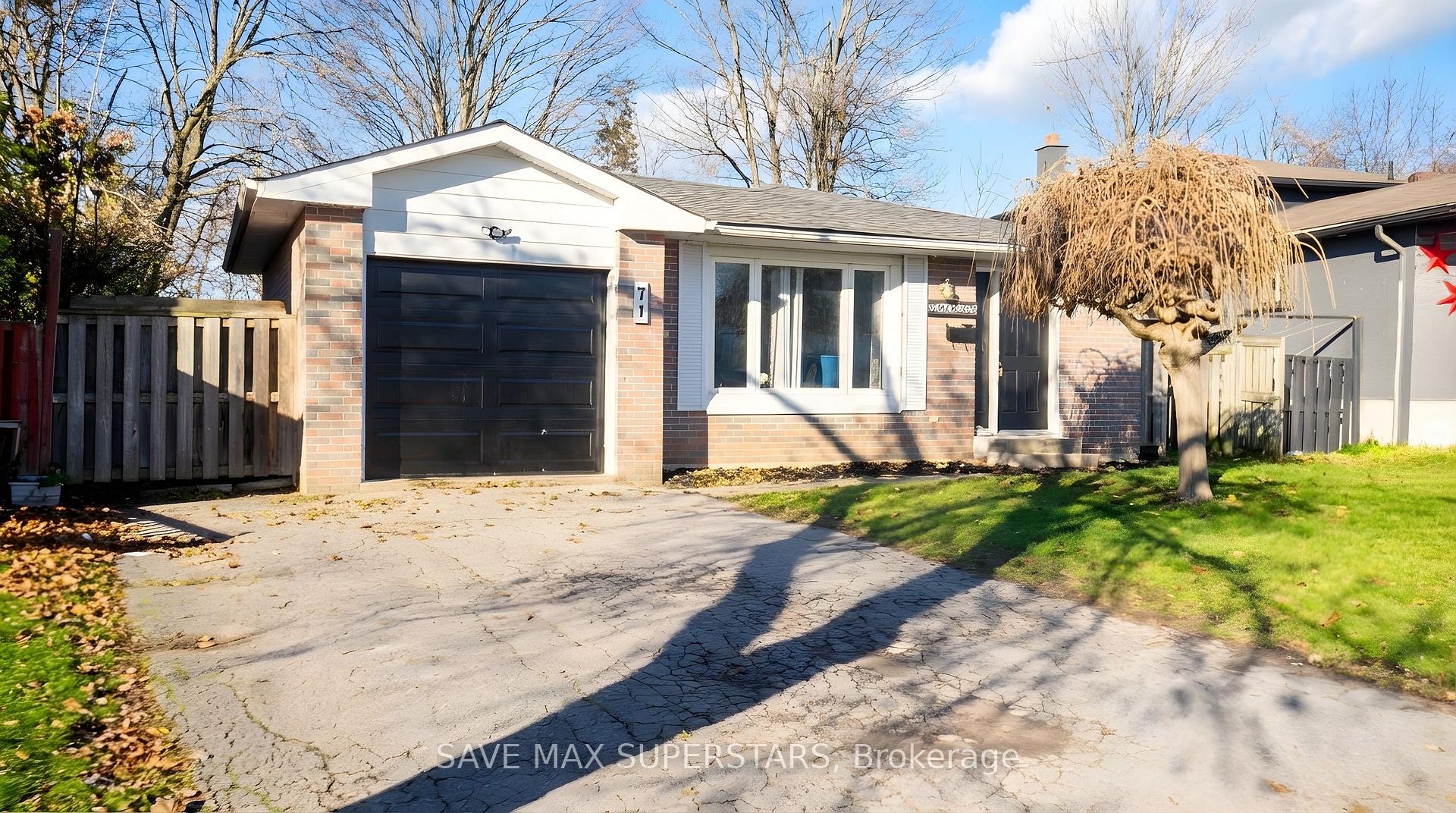 Photo 5 of 71 College Crescent, Barrie, Grove East — HOMEH