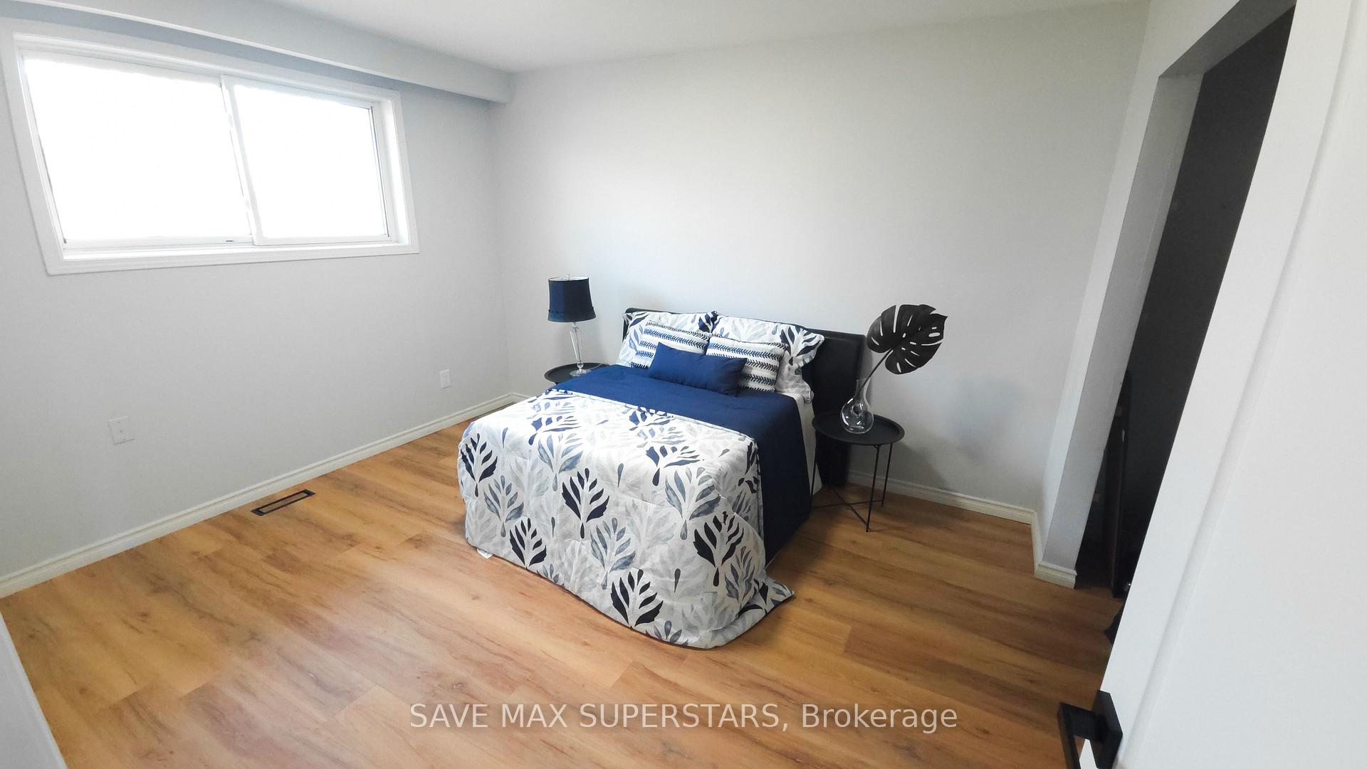 Photo 23 of 71 College Crescent, Barrie, Grove East — HOMEH