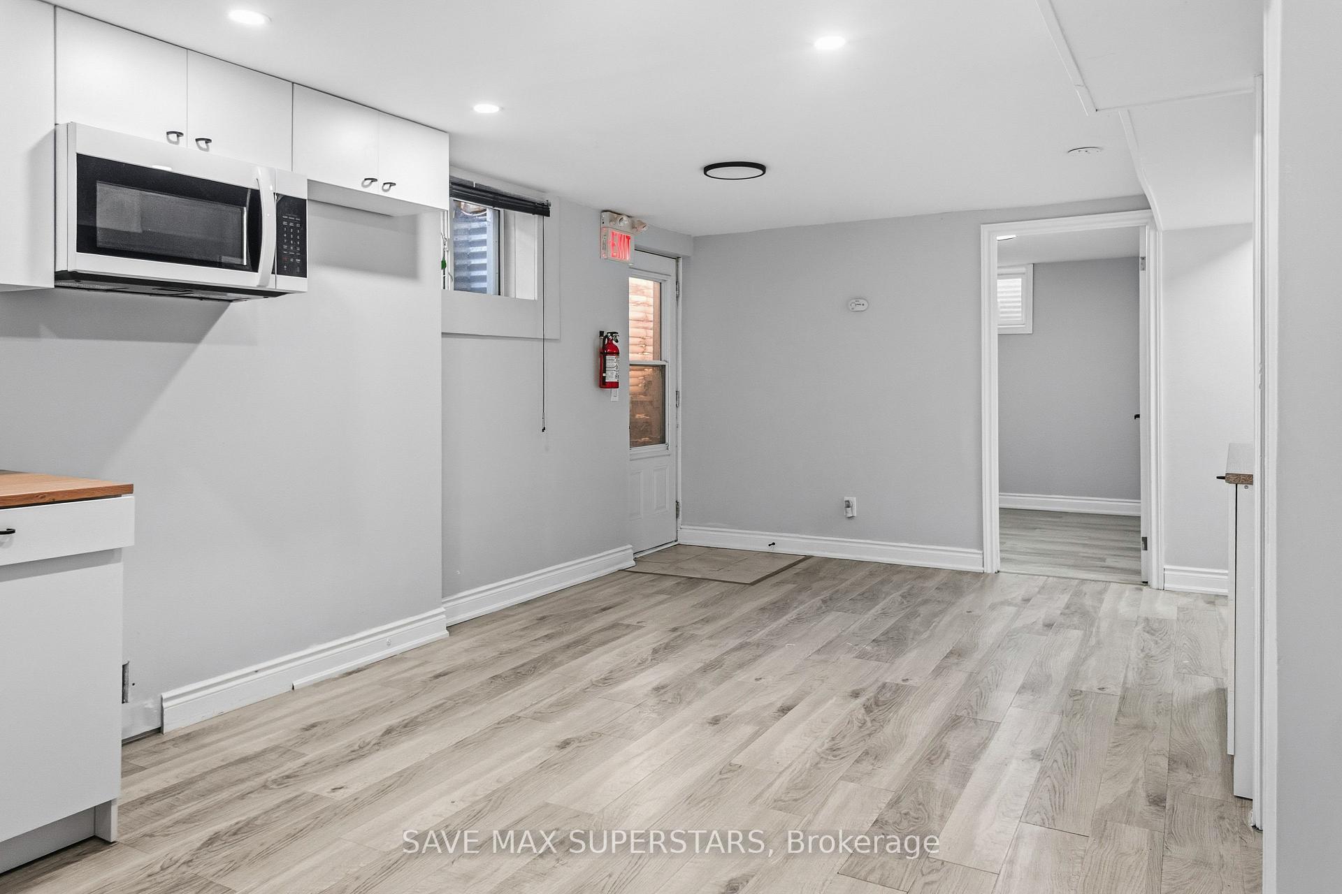 Photo 36 of 71 College Crescent, Barrie, Grove East — HOMEH