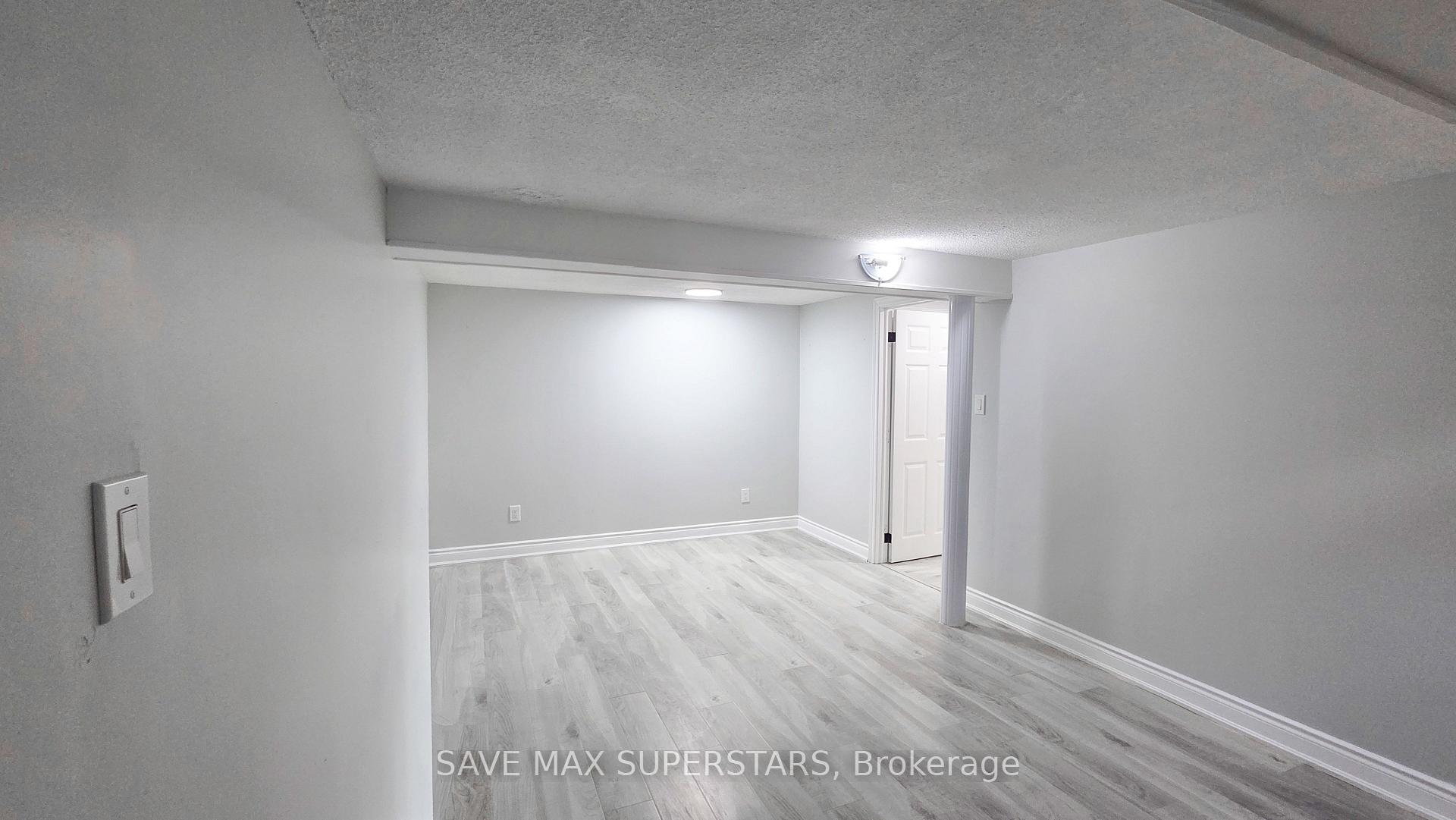 Photo 40 of 71 College Crescent, Barrie, Grove East — HOMEH