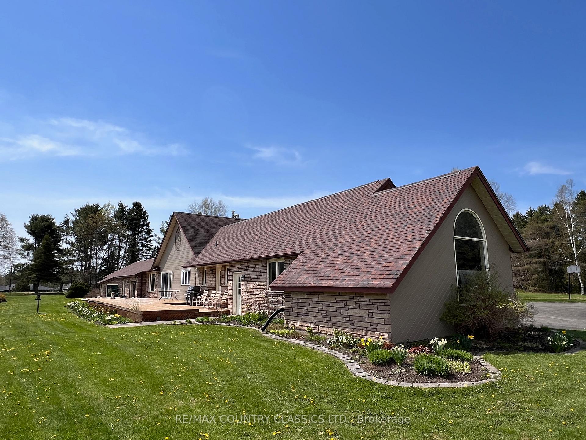 Photo 7 of 11 Golfview Drive, Bancroft, Bancroft Ward — HOMEH