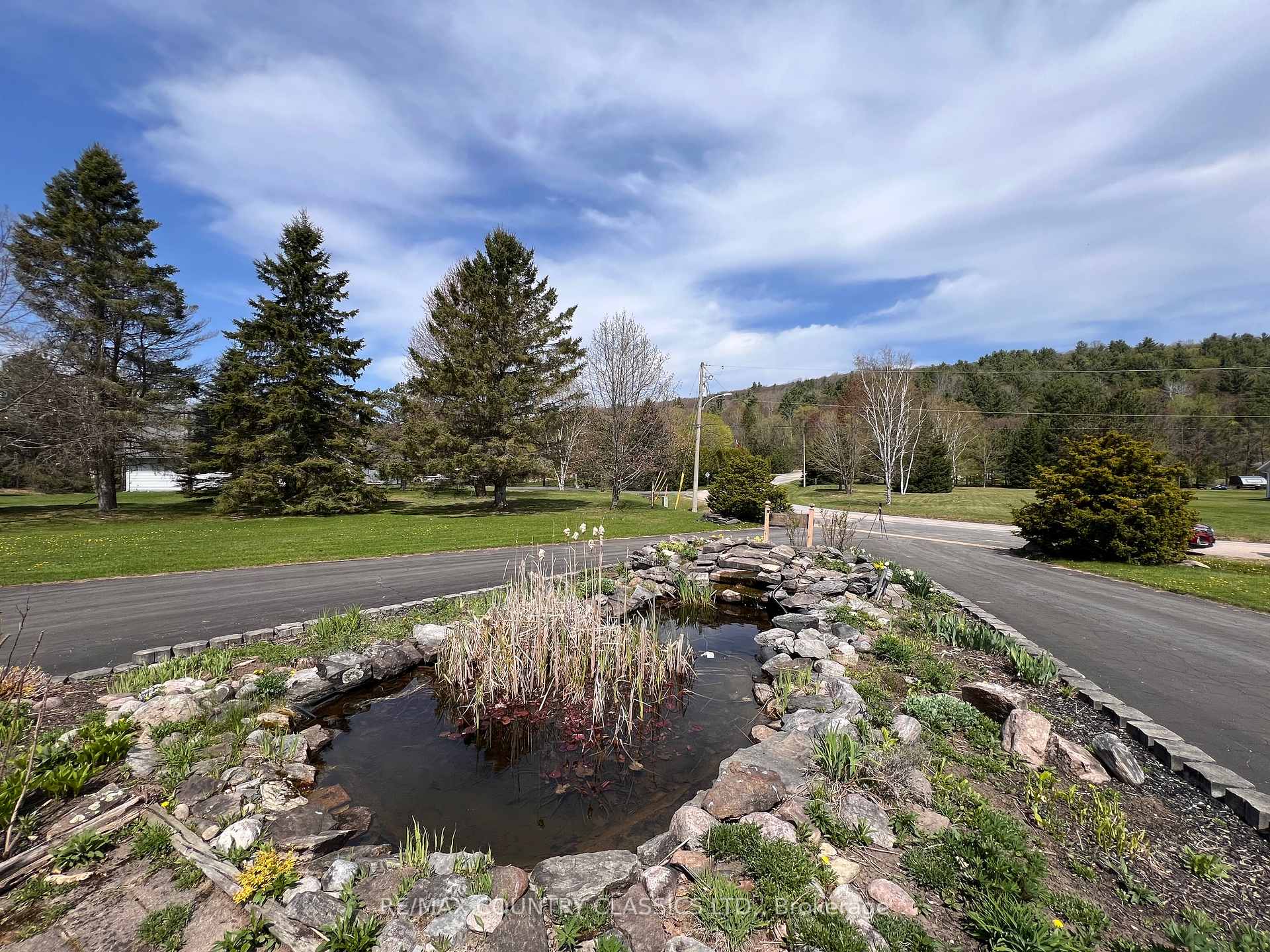 Photo 8 of 11 Golfview Drive, Bancroft, Bancroft Ward — HOMEH