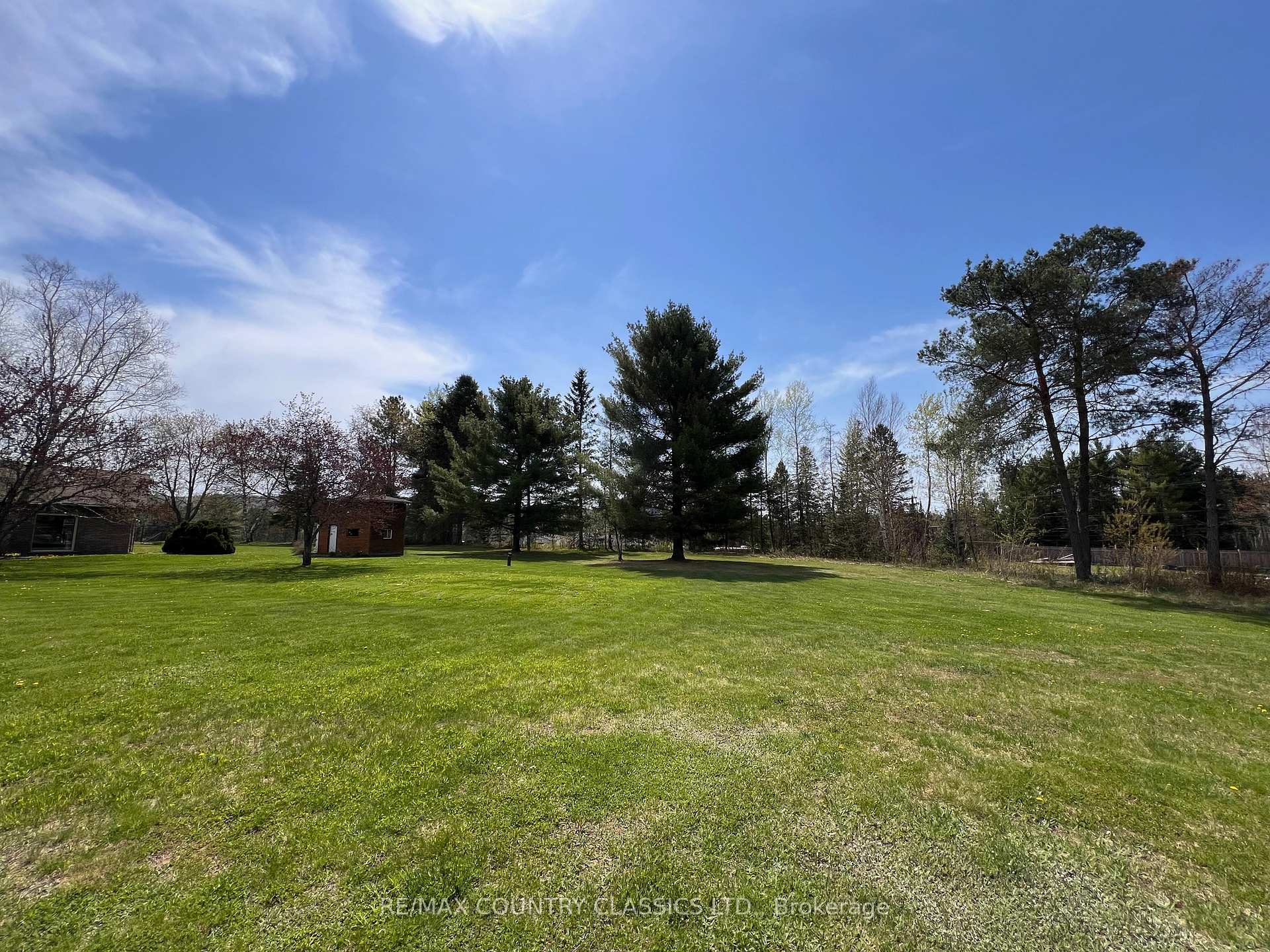 Photo 16 of 11 Golfview Drive, Bancroft, Bancroft Ward — HOMEH