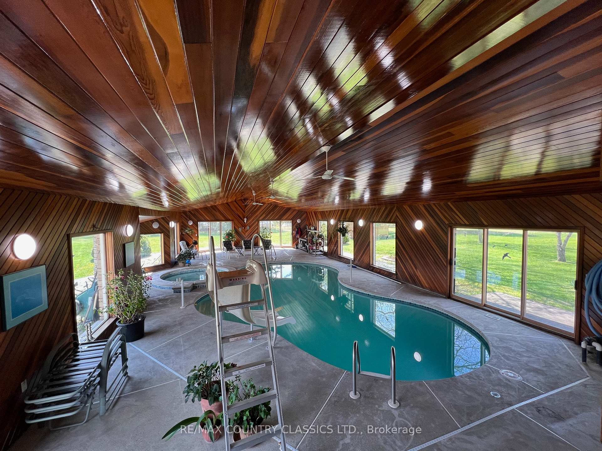 Photo 25 of 11 Golfview Drive, Bancroft, Bancroft Ward — HOMEH