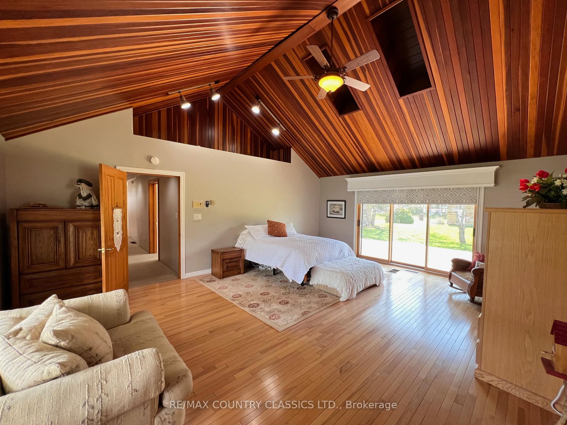Photo 27 of 11 Golfview Drive, Bancroft, Bancroft Ward — HOMEH