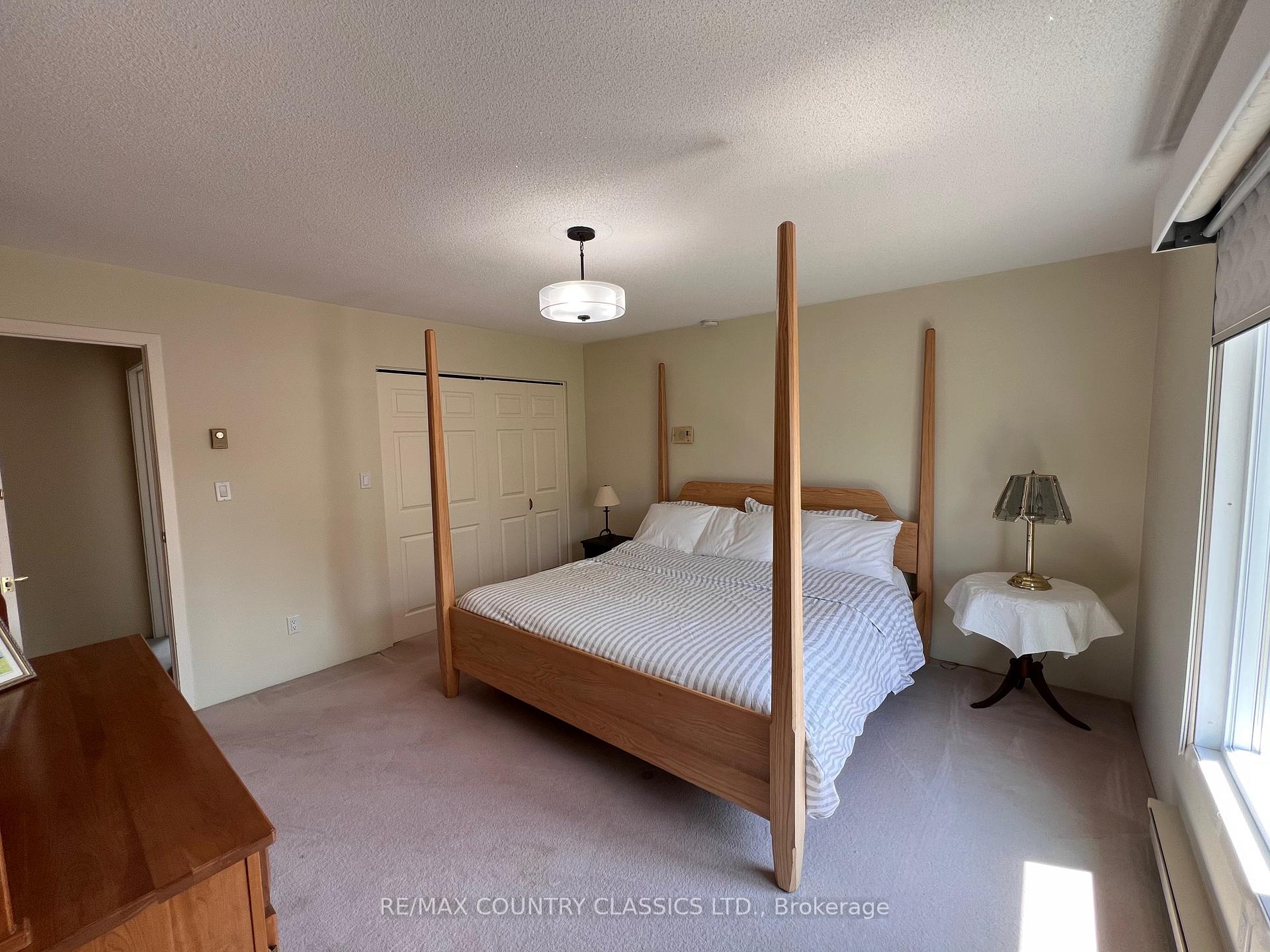 Photo 35 of 11 Golfview Drive, Bancroft, Bancroft Ward — HOMEH