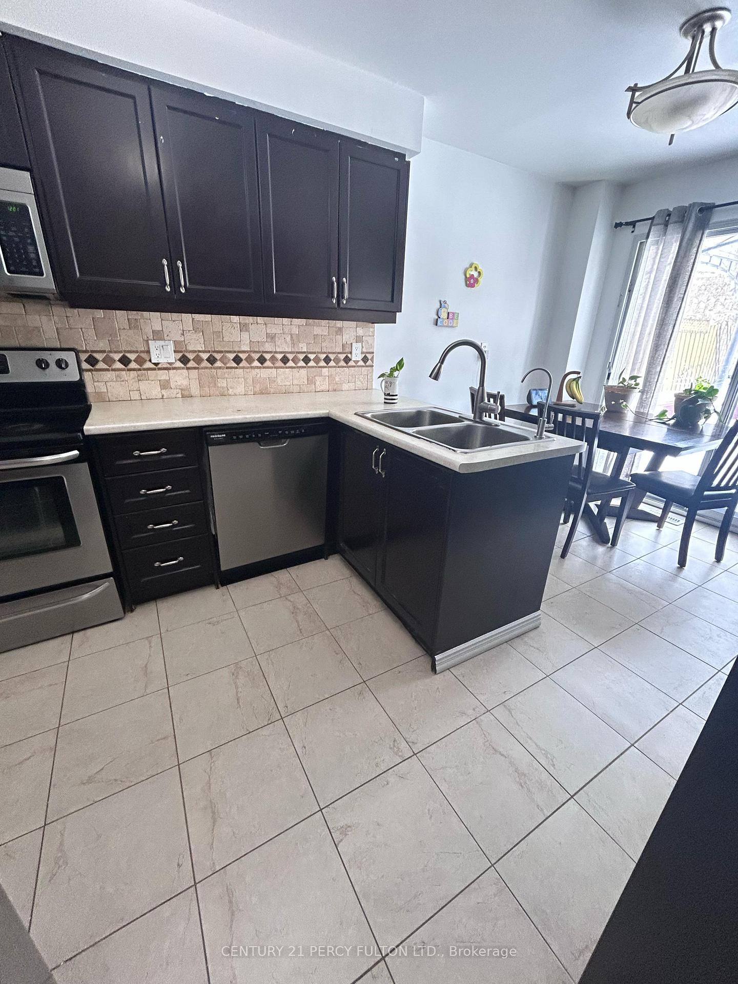 Photo 15 of 89 Fernbank Place, Whitby, Pringle Creek — HOMEH