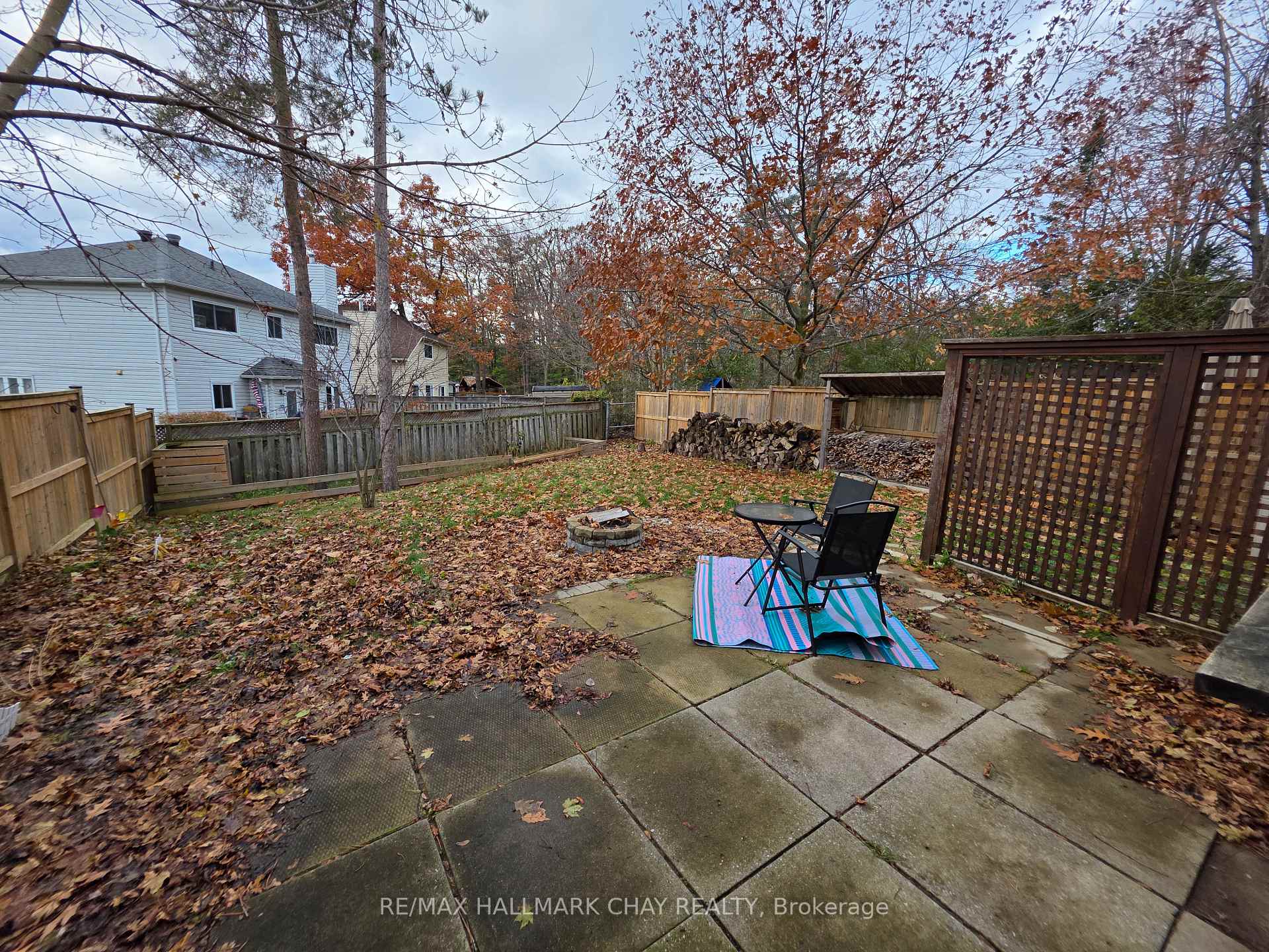 Photo 30 of 54 Shakespeare Crescent, Barrie, Letitia Heights — HOMEH