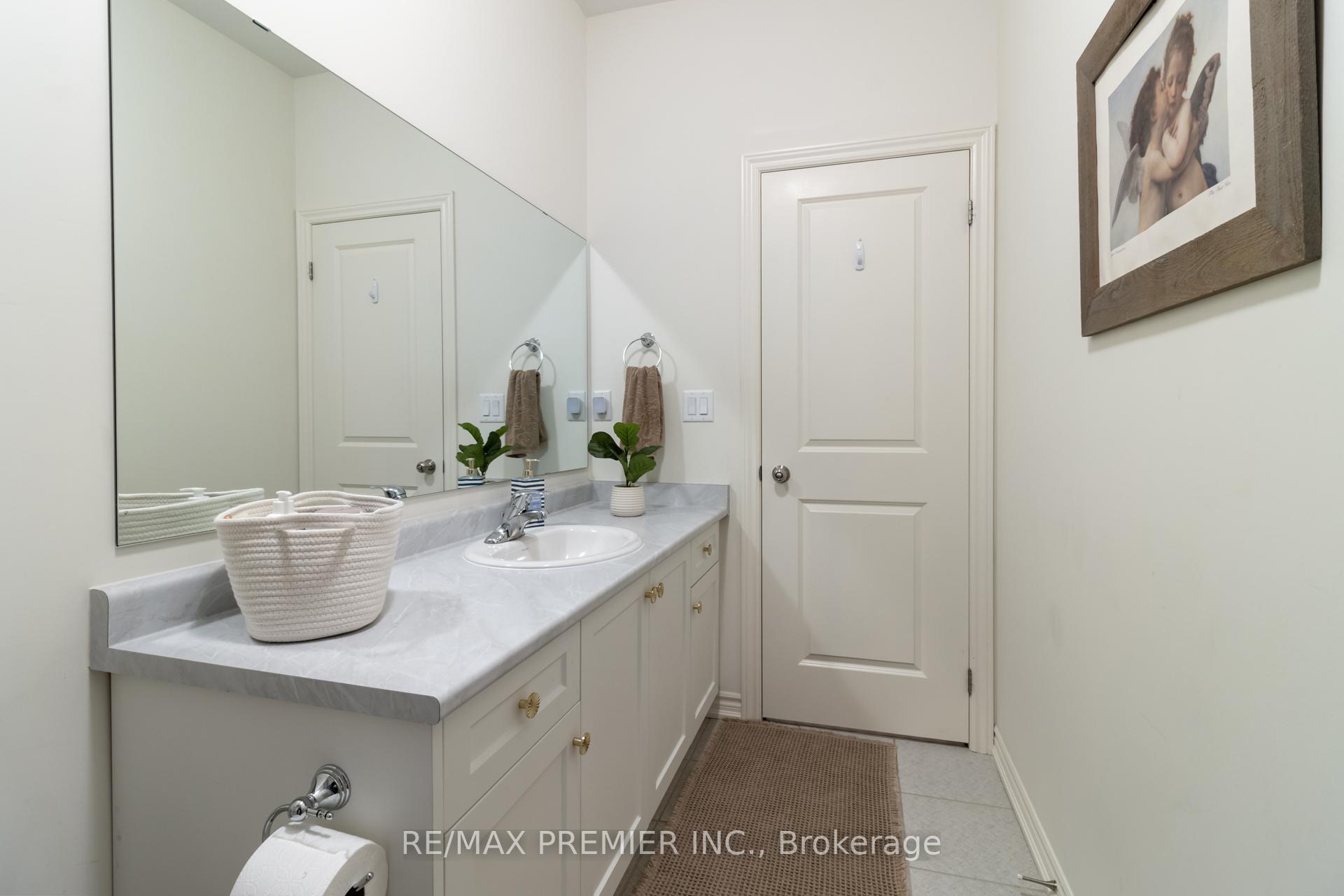 Photo 30 of 28 Holyrood Crescent, Vaughan, Kleinburg — HOMEH