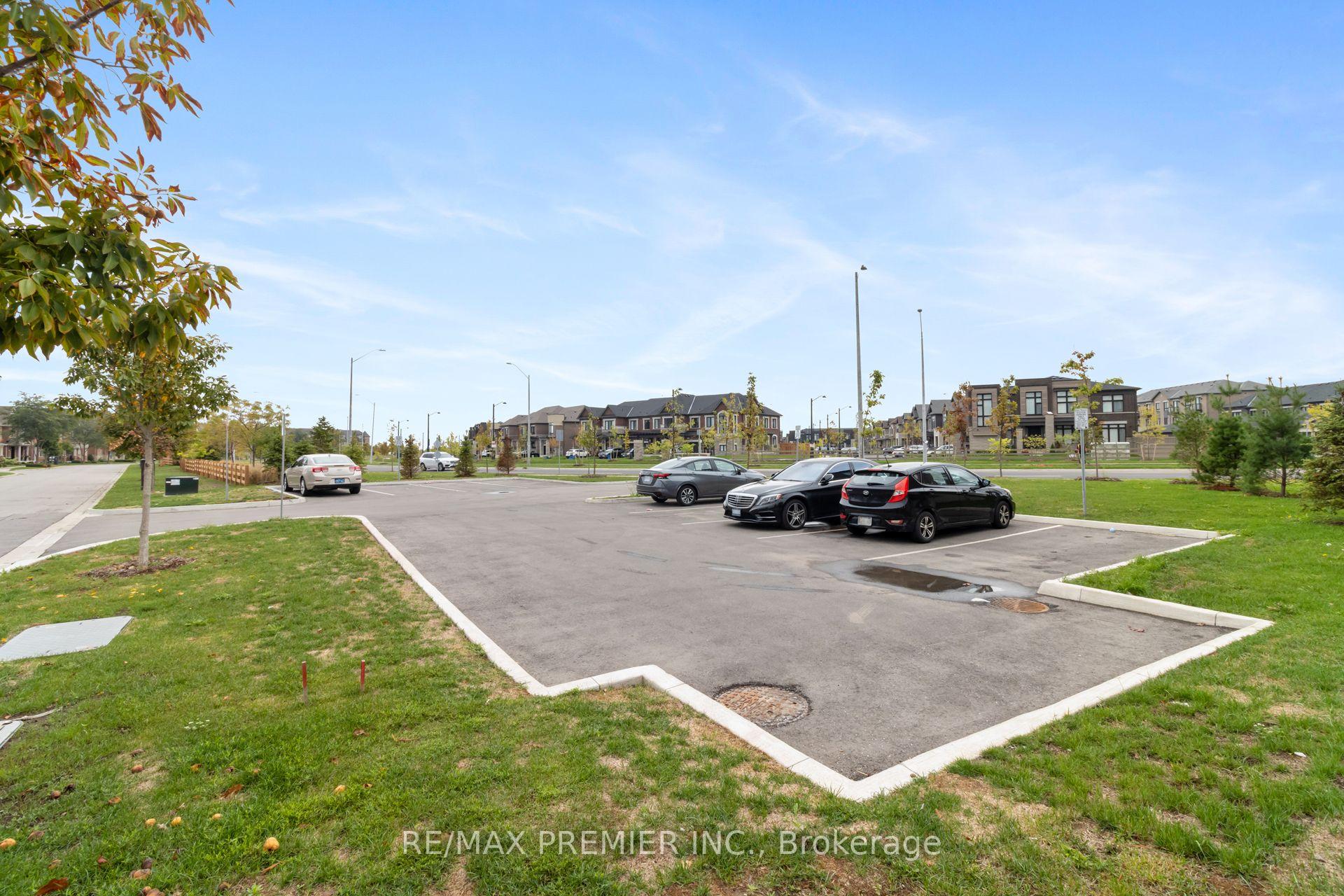 Photo 39 of 28 Holyrood Crescent, Vaughan, Kleinburg — HOMEH