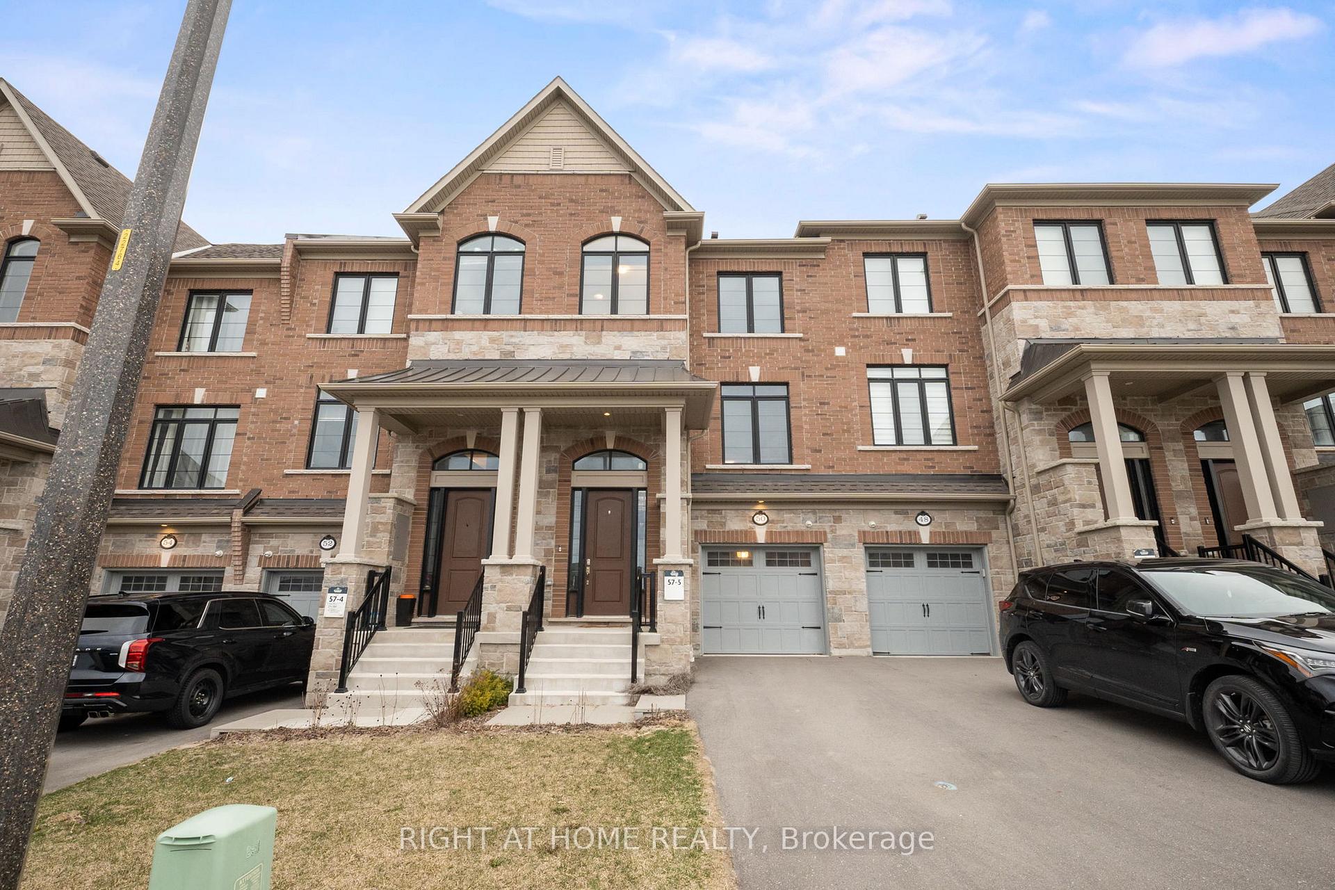 Photo 2 of 50 Elkington Crescent, Whitby, Rural Whitby — HOMEH