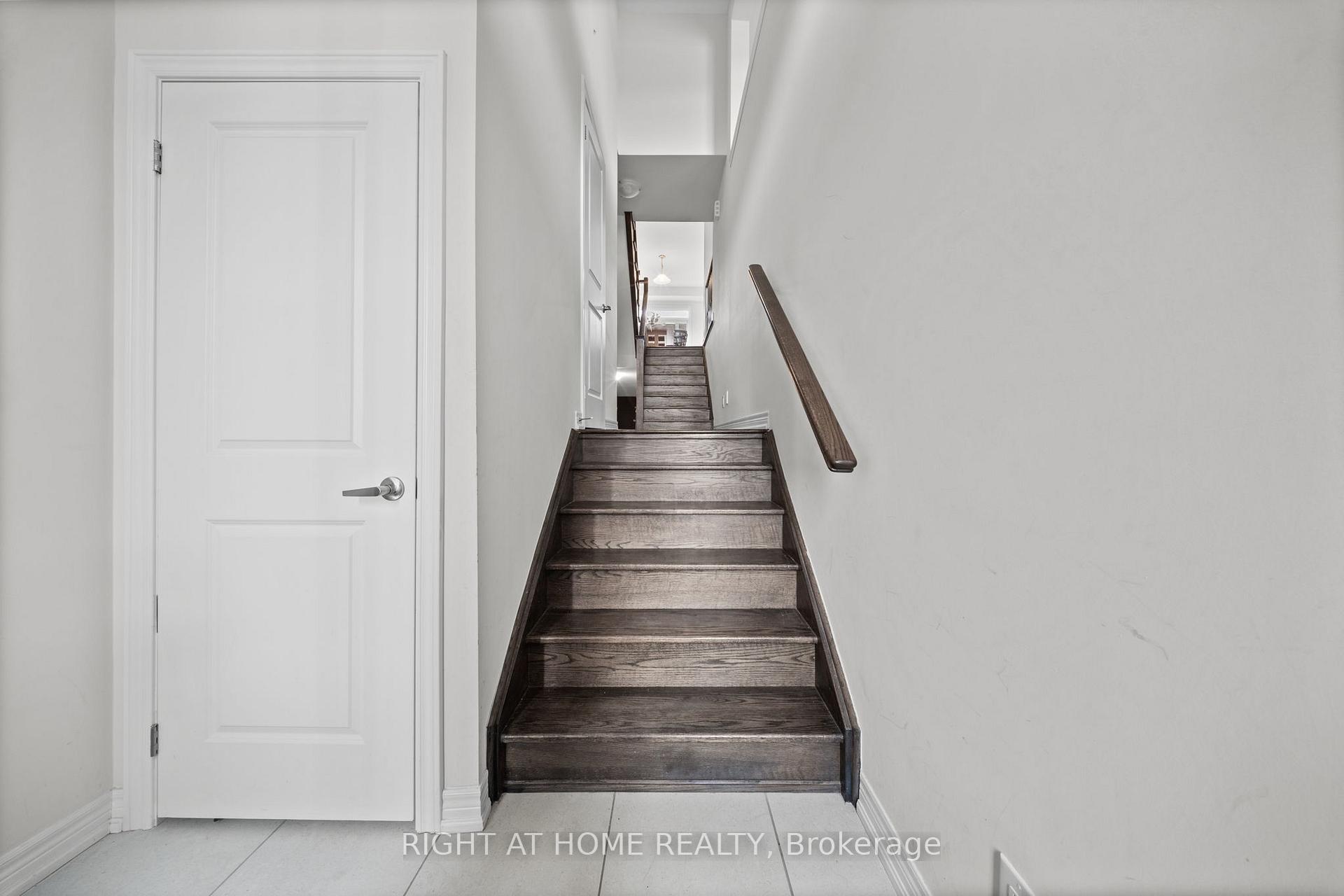 Photo 4 of 50 Elkington Crescent, Whitby, Rural Whitby — HOMEH