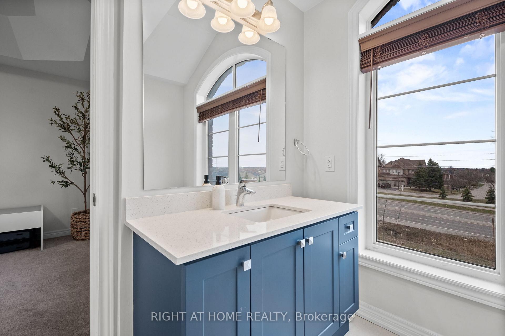Photo 20 of 50 Elkington Crescent, Whitby, Rural Whitby — HOMEH