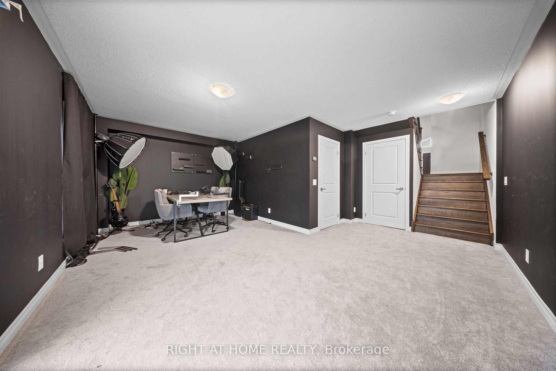 Photo 23 of 50 Elkington Crescent, Whitby, Rural Whitby — HOMEH