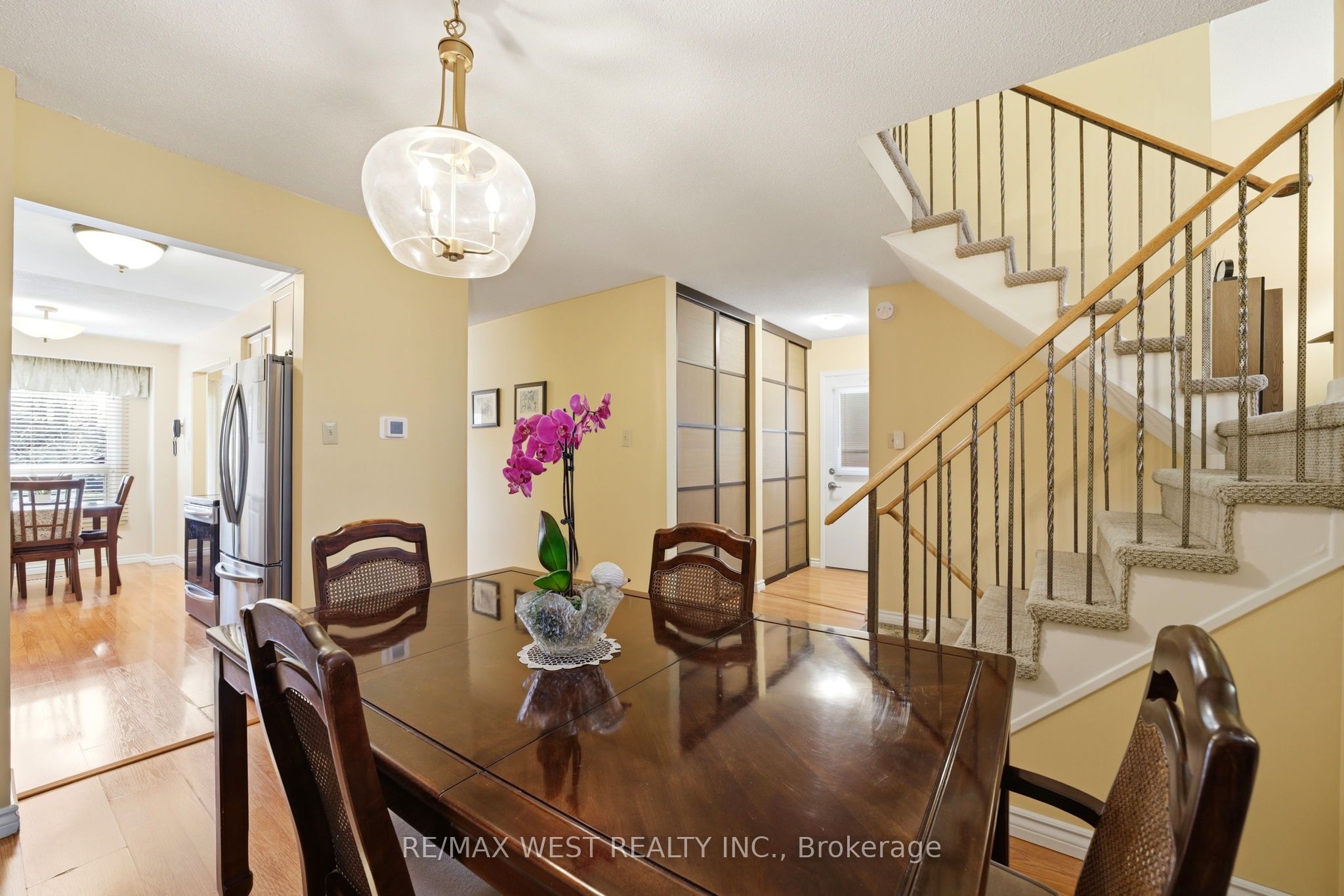 Photo 16 of 68 Buckland Way, Brampton, Madoc — HOMEH