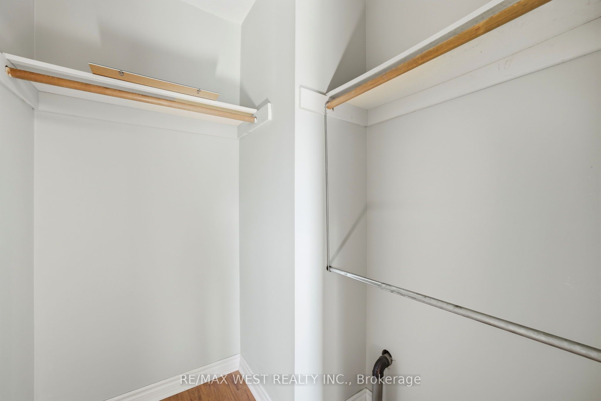 Photo 31 of 68 Buckland Way, Brampton, Madoc — HOMEH