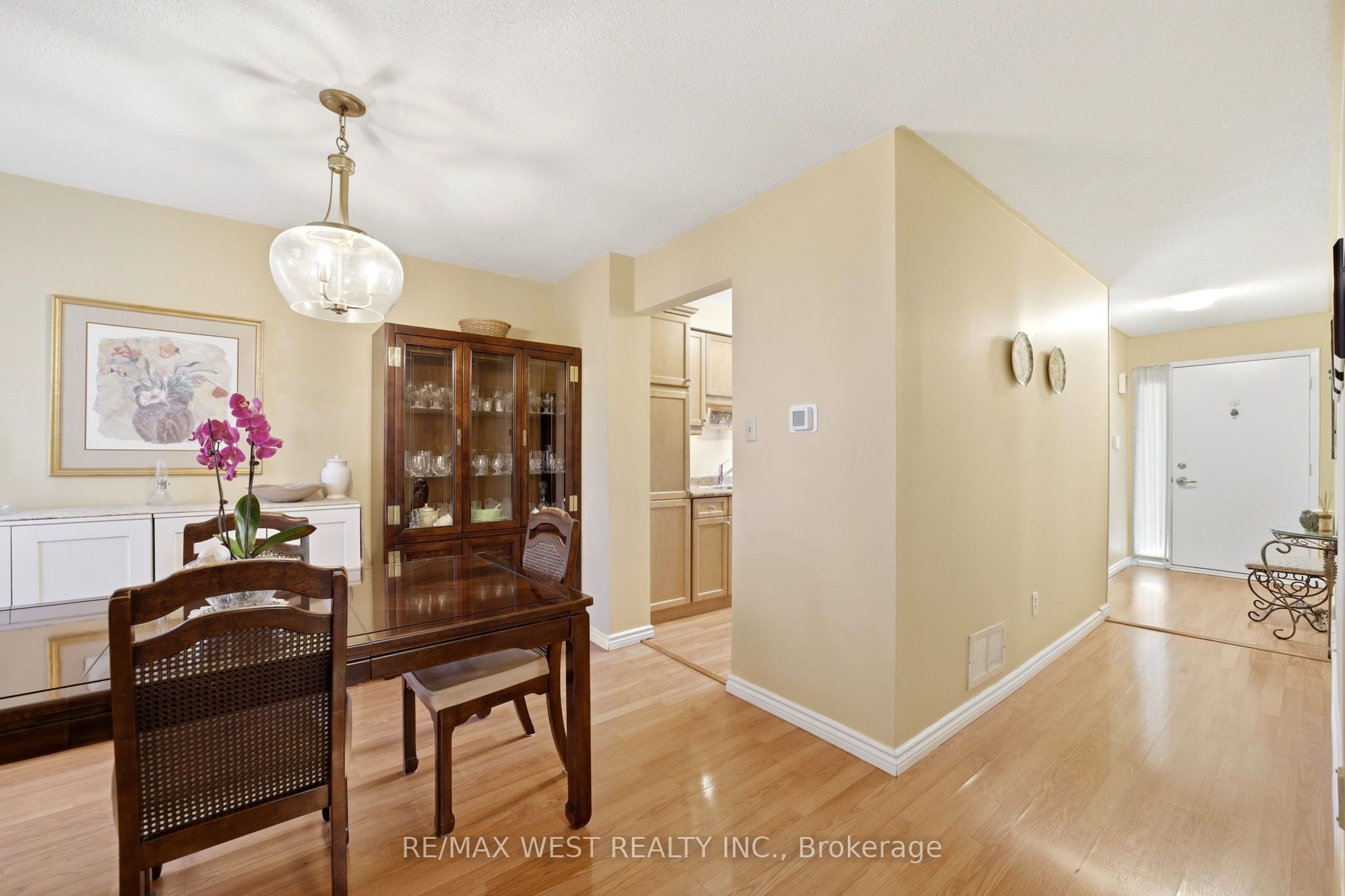Photo 18 of 68 Buckland Way, Brampton, Madoc — HOMEH