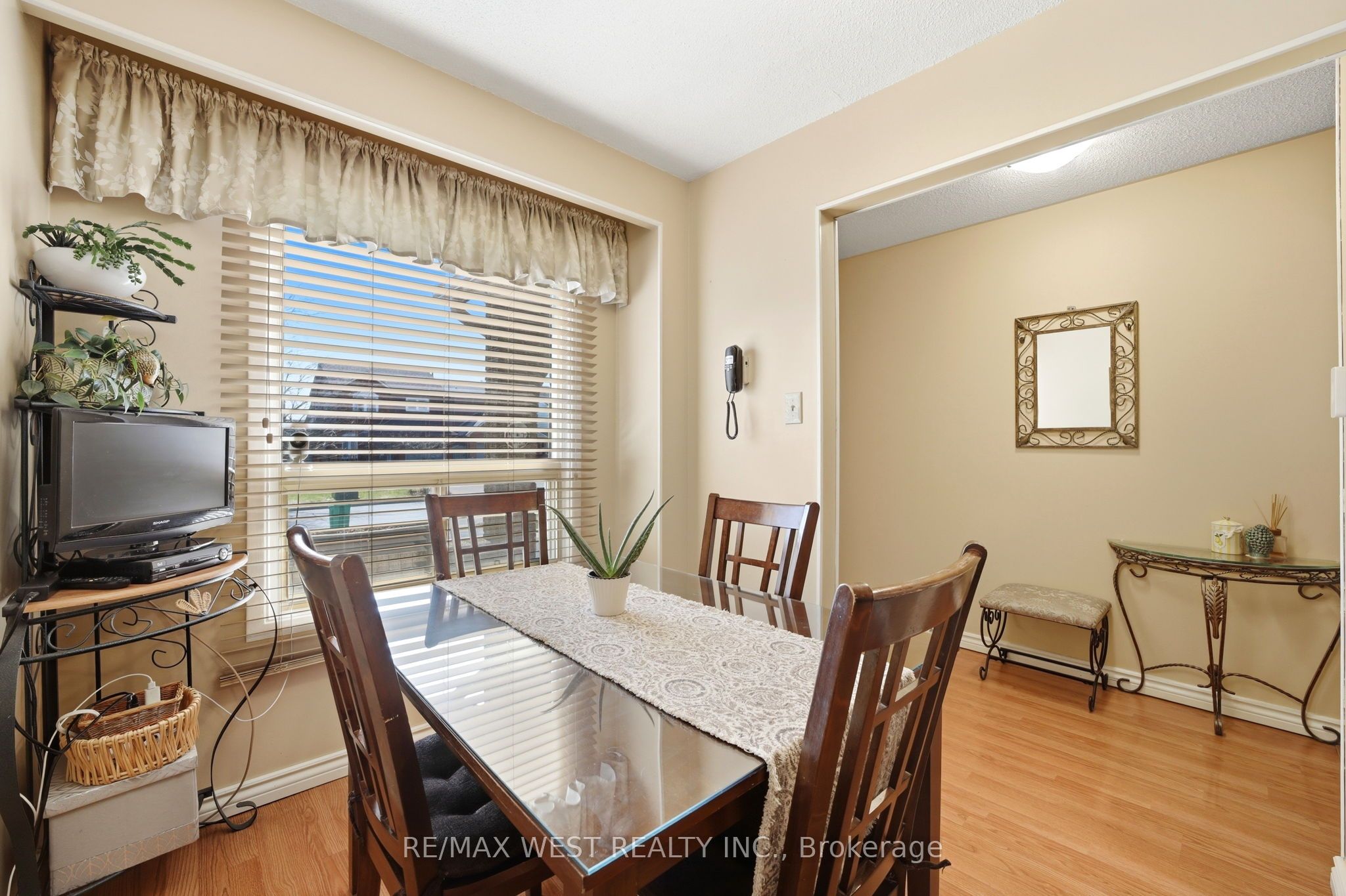 Photo 14 of 68 Buckland Way, Brampton, Madoc — HOMEH