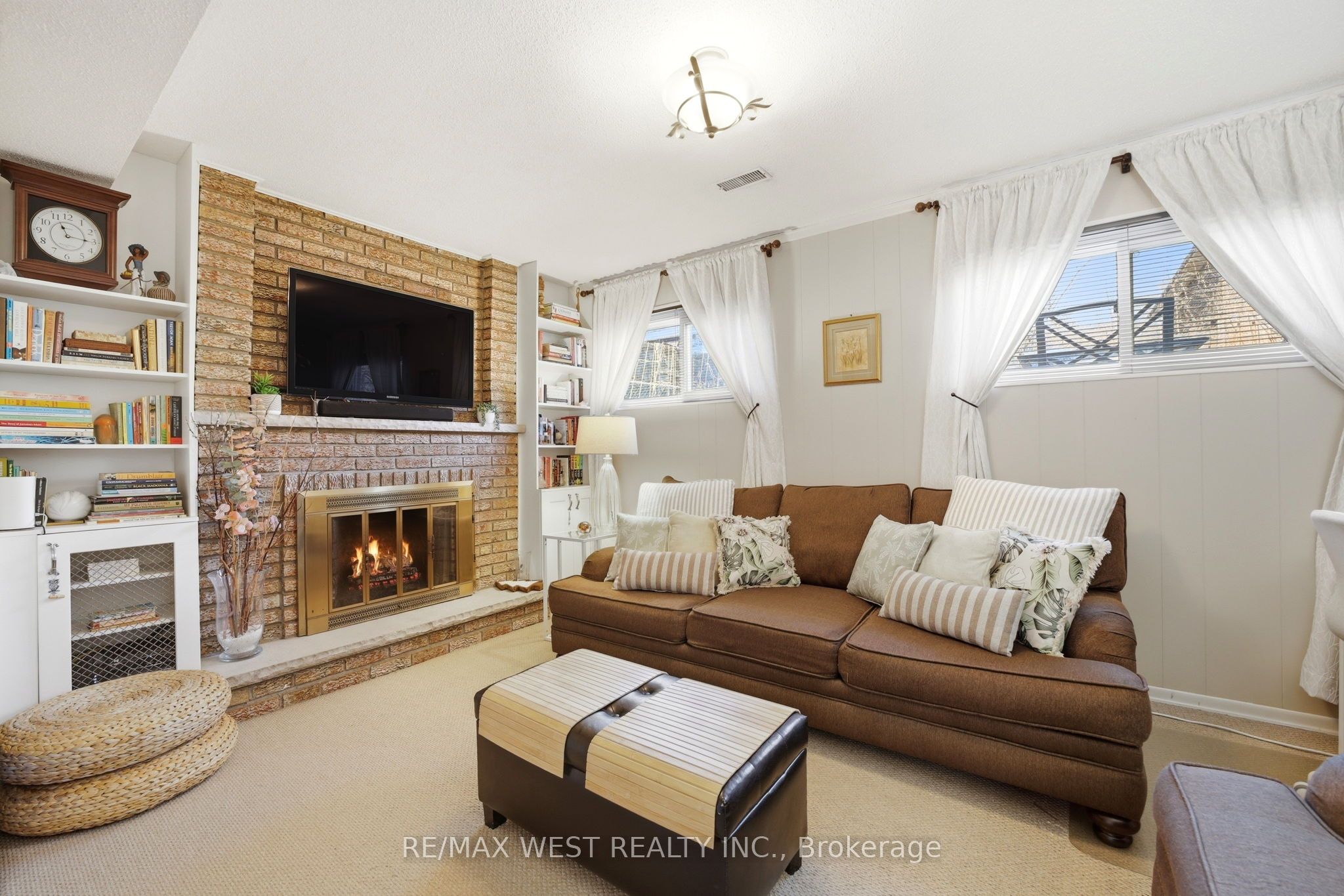 Photo 33 of 68 Buckland Way, Brampton, Madoc — HOMEH
