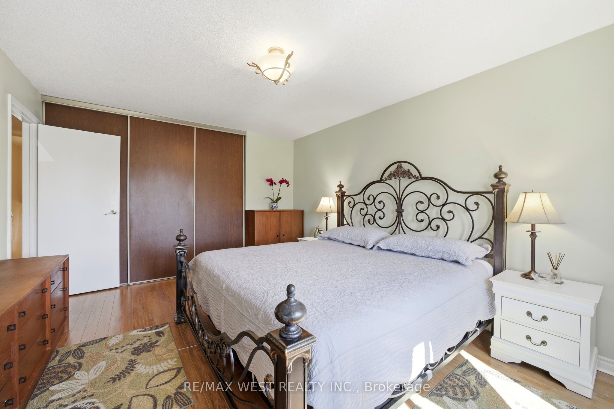 Photo 25 of 68 Buckland Way, Brampton, Madoc — HOMEH