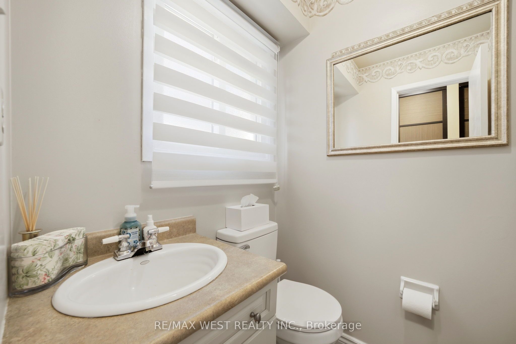 Photo 21 of 68 Buckland Way, Brampton, Madoc — HOMEH