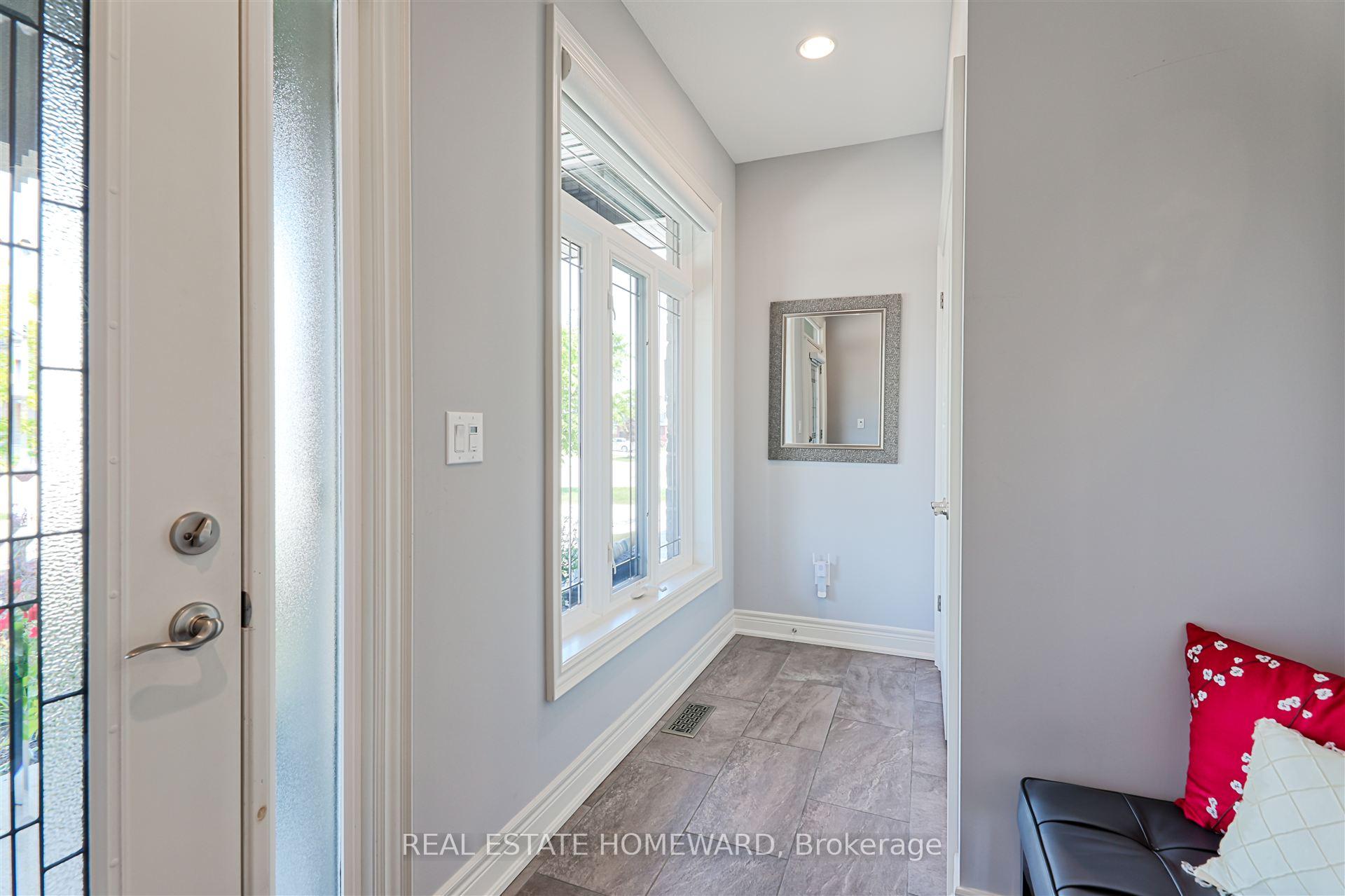 Photo 5 of 49 Julia Drive, Welland, Coyle Creek — HOMEH