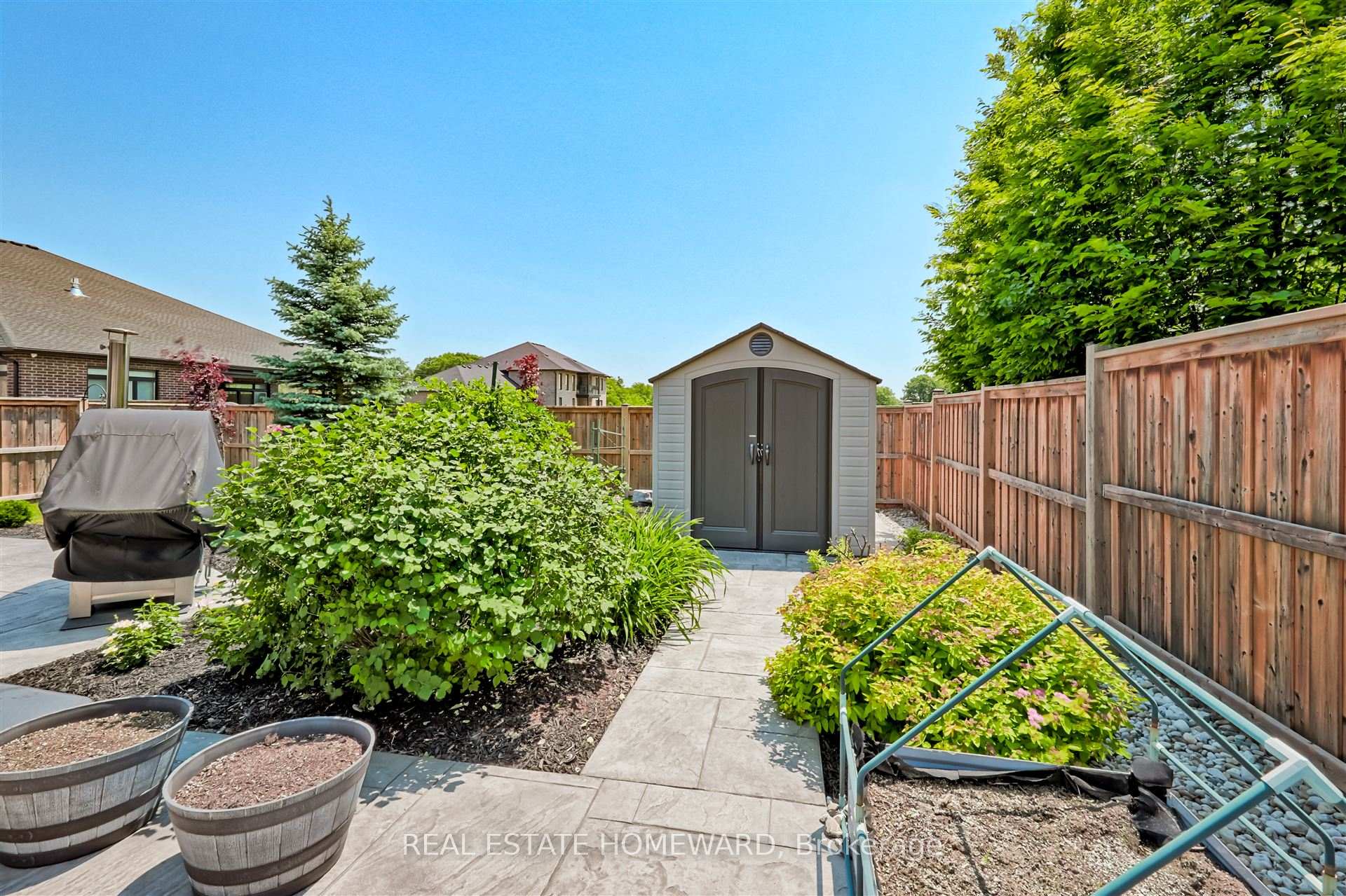Photo 37 of 49 Julia Drive, Welland, Coyle Creek — HOMEH