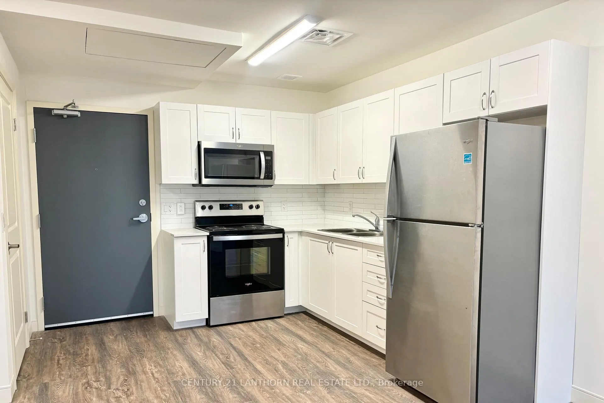 Photo 1 of Unit 218, 135 Station Street S, Belleville, Belleville Ward — HOMEH