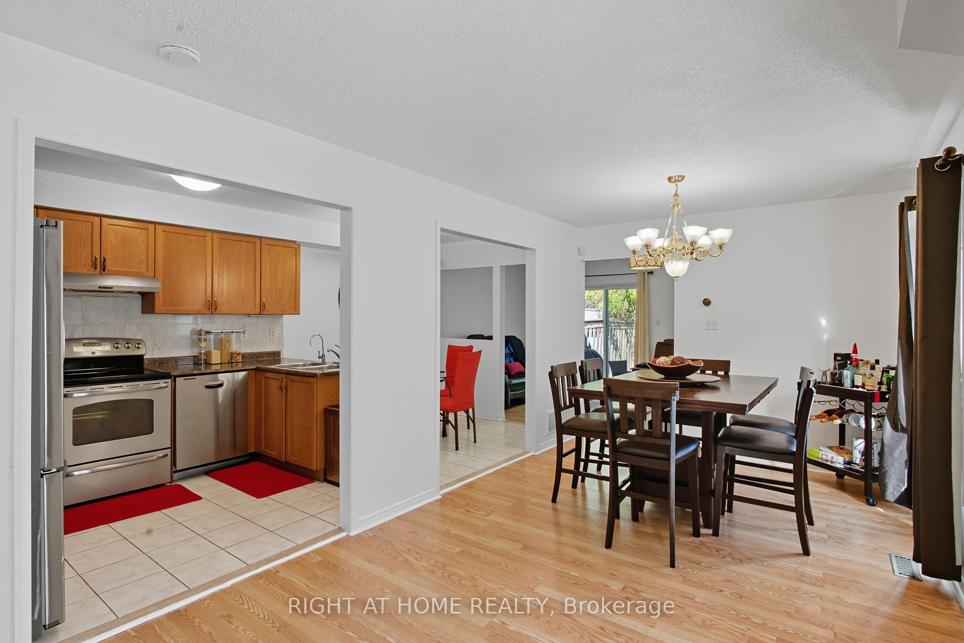 Photo 6 of 69 Cathedral Drive, Whitby, Rolling Acres — HOMEH