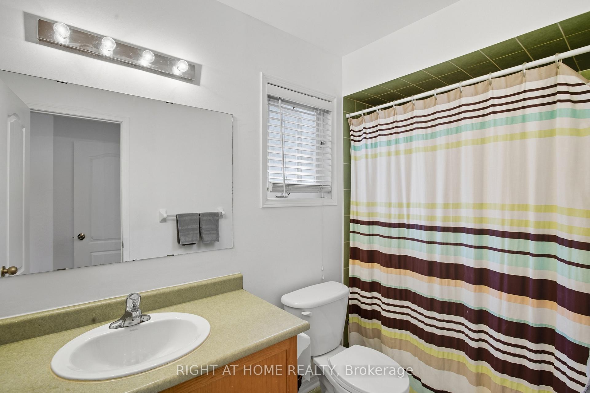 Photo 14 of 69 Cathedral Drive, Whitby, Rolling Acres — HOMEH