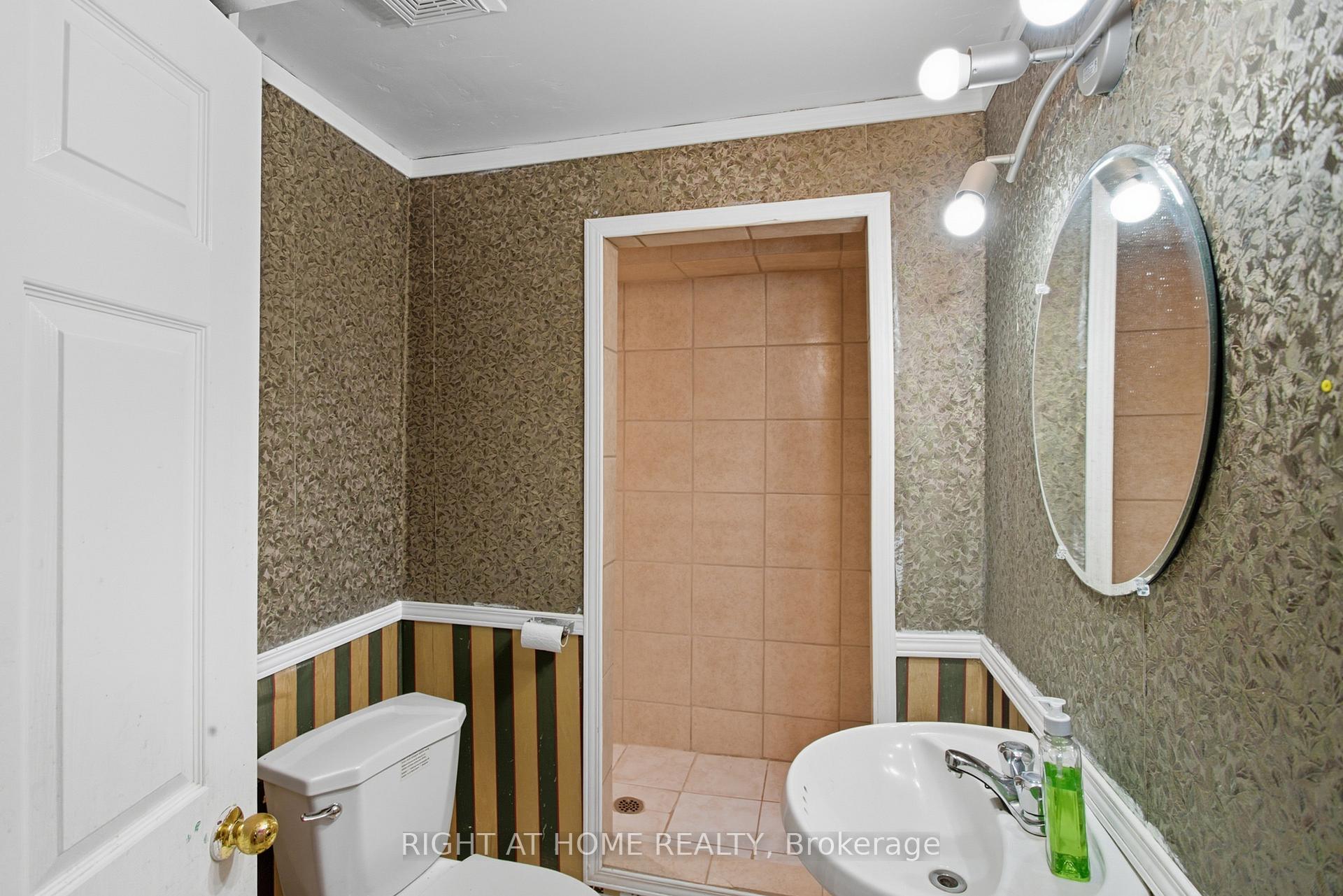 Photo 20 of 69 Cathedral Drive, Whitby, Rolling Acres — HOMEH