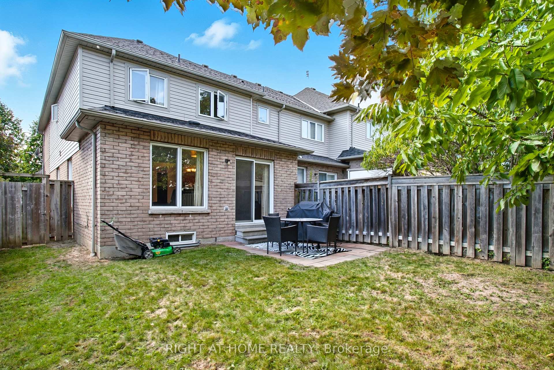 Photo 21 of 69 Cathedral Drive, Whitby, Rolling Acres — HOMEH