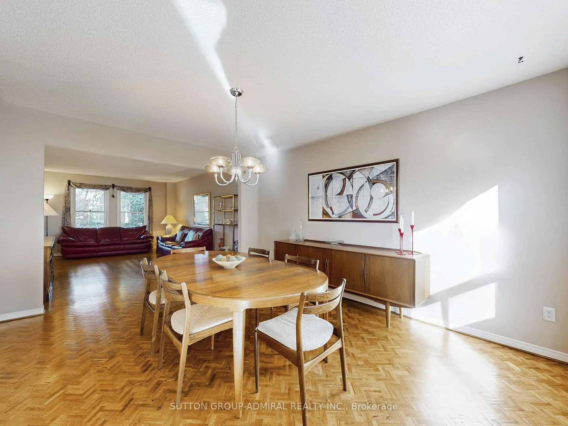 Photo 12 of 25 Mill Arbour Lane, Vaughan, Brownridge — HOMEH