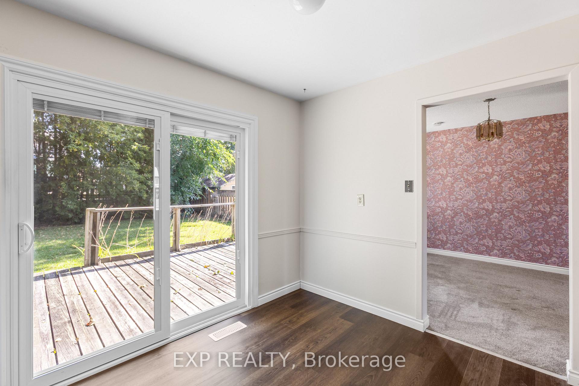 Photo 14 of 70 Pilkington Crescent, Whitby, Pringle Creek — HOMEH