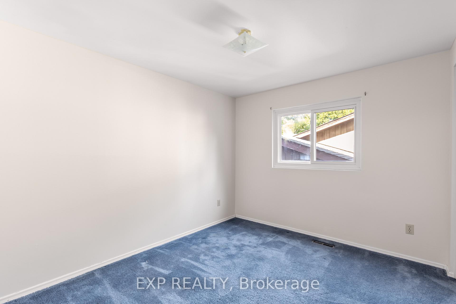 Photo 19 of 70 Pilkington Crescent, Whitby, Pringle Creek — HOMEH