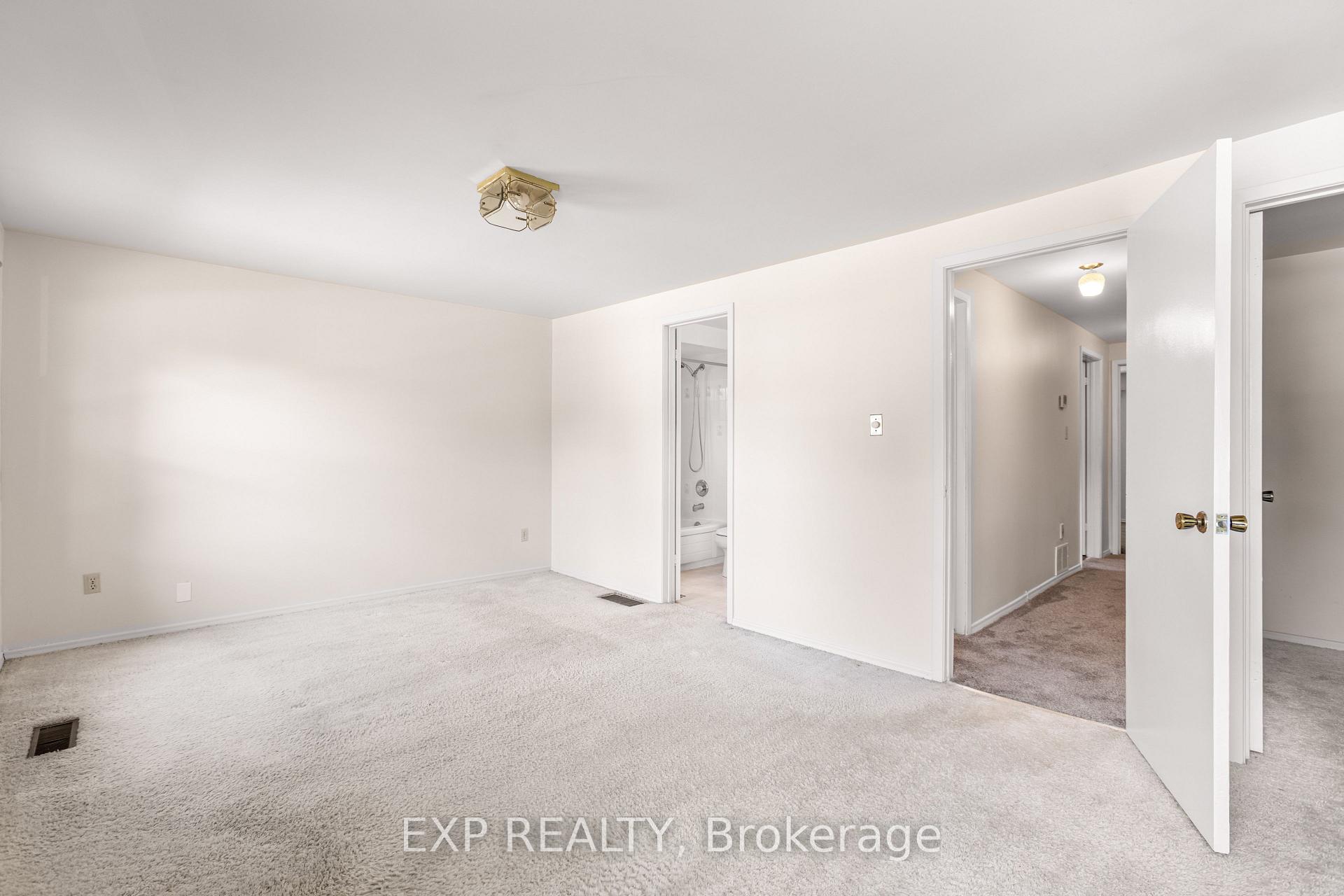 Photo 24 of 70 Pilkington Crescent, Whitby, Pringle Creek — HOMEH