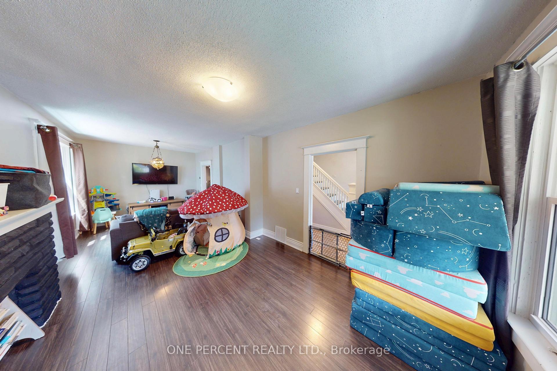 Photo 8 of 89 Ross Street, Welland, Welland Downtown — HOMEH