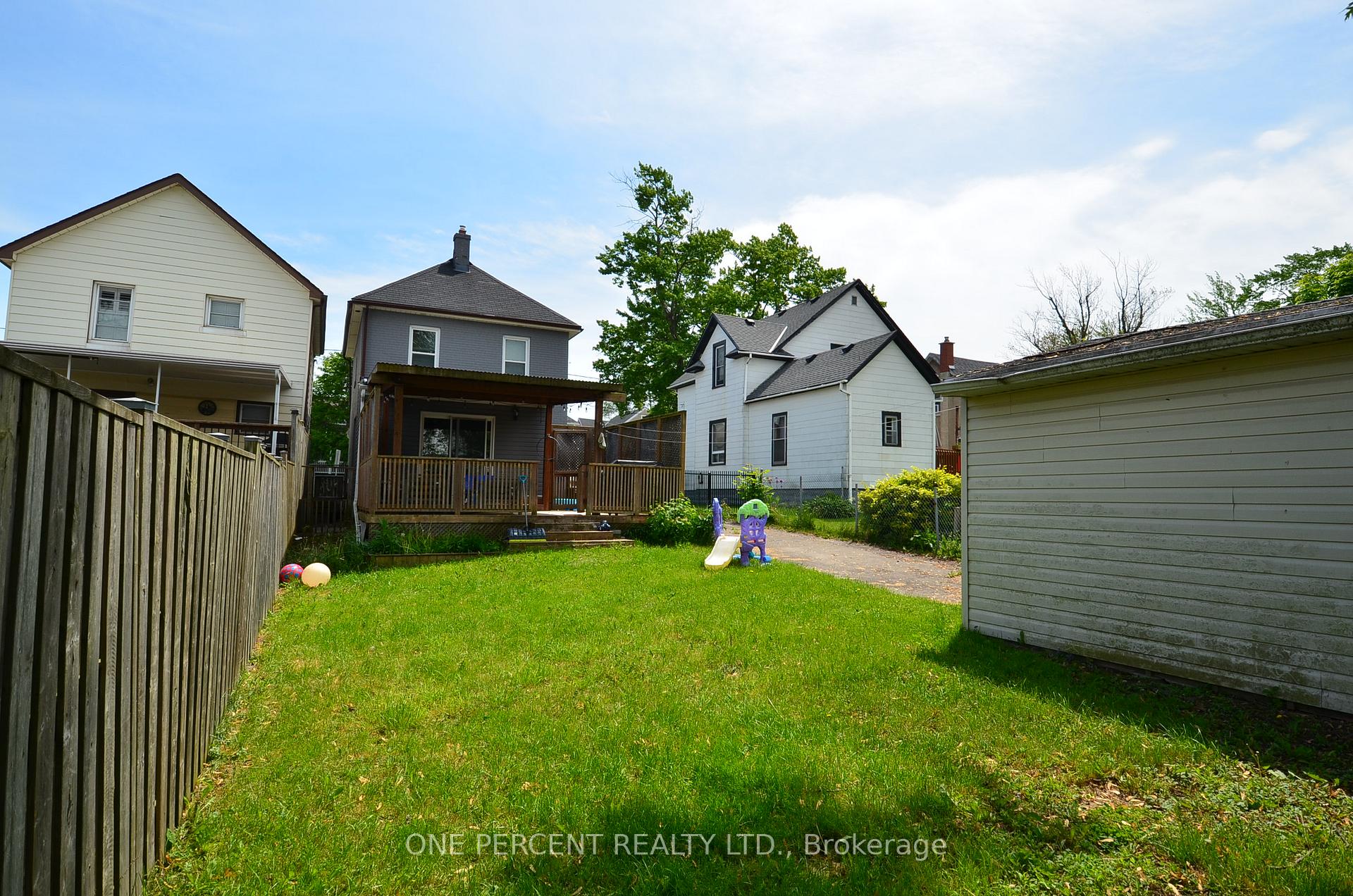Photo 21 of 89 Ross Street, Welland, Welland Downtown — HOMEH