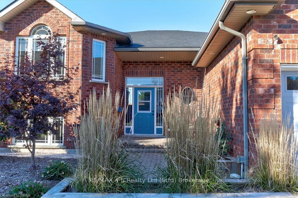 Photo 6 of 2892 Hocking Drive, West Perth, Fullarton — HOMEH