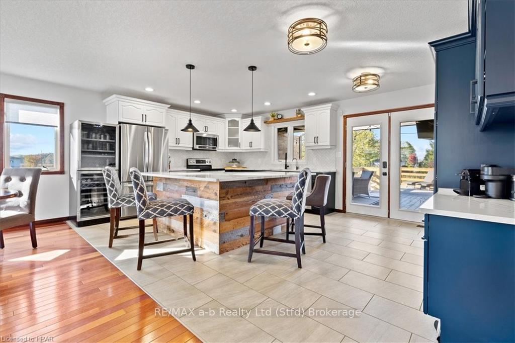 Photo 8 of 2892 Hocking Drive, West Perth, Fullarton — HOMEH