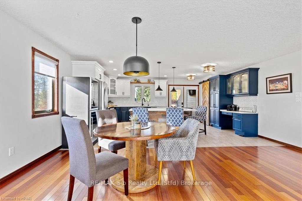 Photo 13 of 2892 Hocking Drive, West Perth, Fullarton — HOMEH