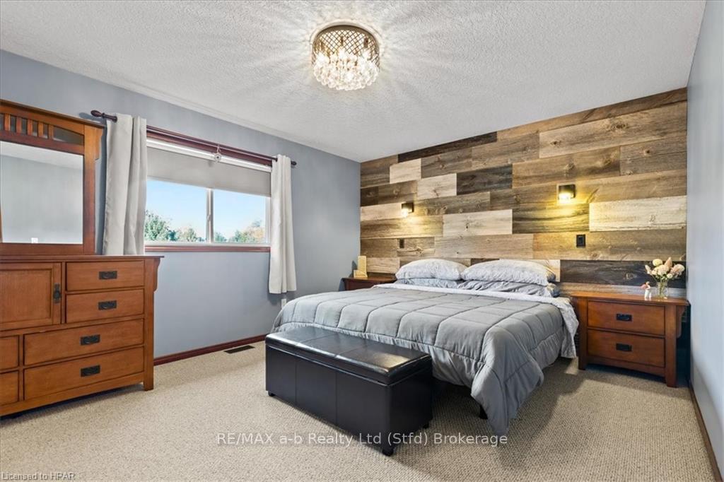 Photo 21 of 2892 Hocking Drive, West Perth, Fullarton — HOMEH