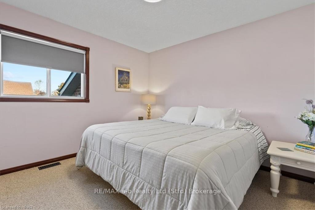 Photo 27 of 2892 Hocking Drive, West Perth, Fullarton — HOMEH
