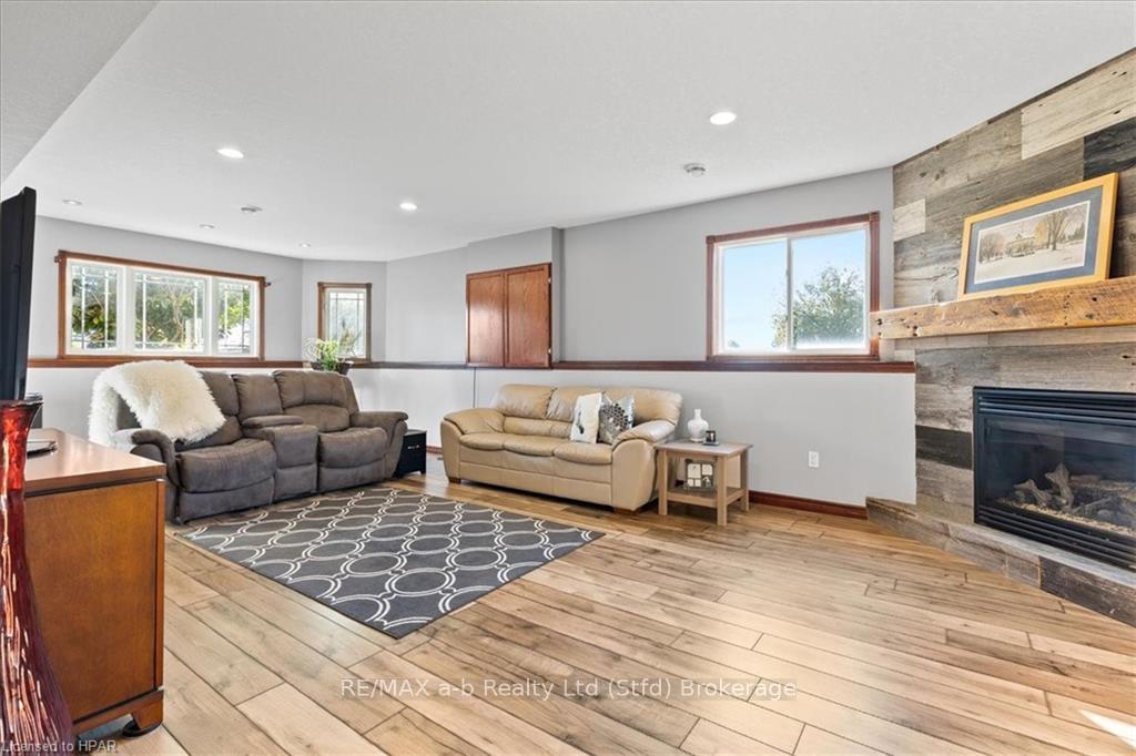 Photo 33 of 2892 Hocking Drive, West Perth, Fullarton — HOMEH