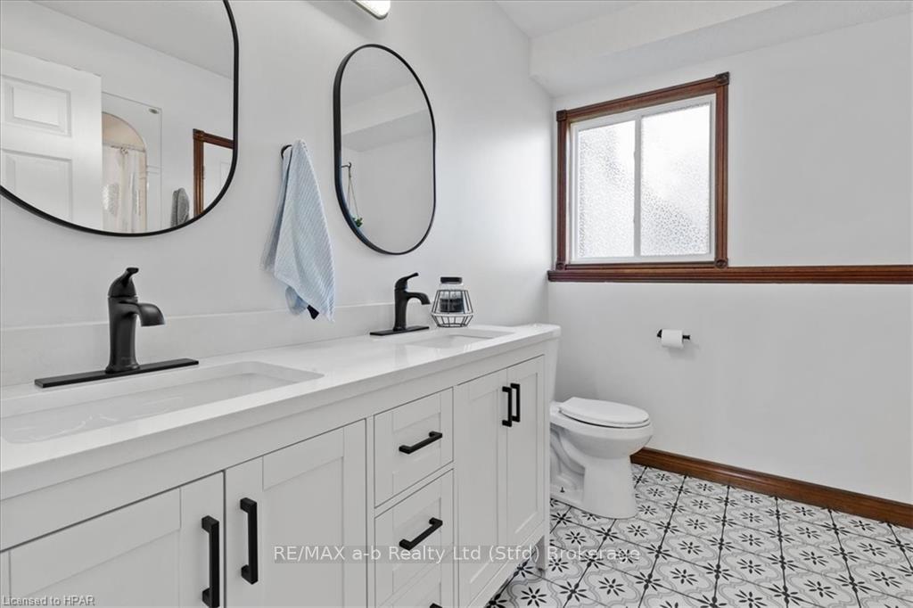 Photo 37 of 2892 Hocking Drive, West Perth, Fullarton — HOMEH
