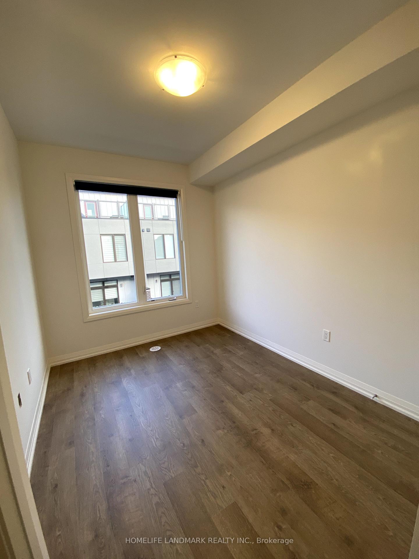 Photo 9 of 21 Cohen Way, Vaughan, Patterson — HOMEH