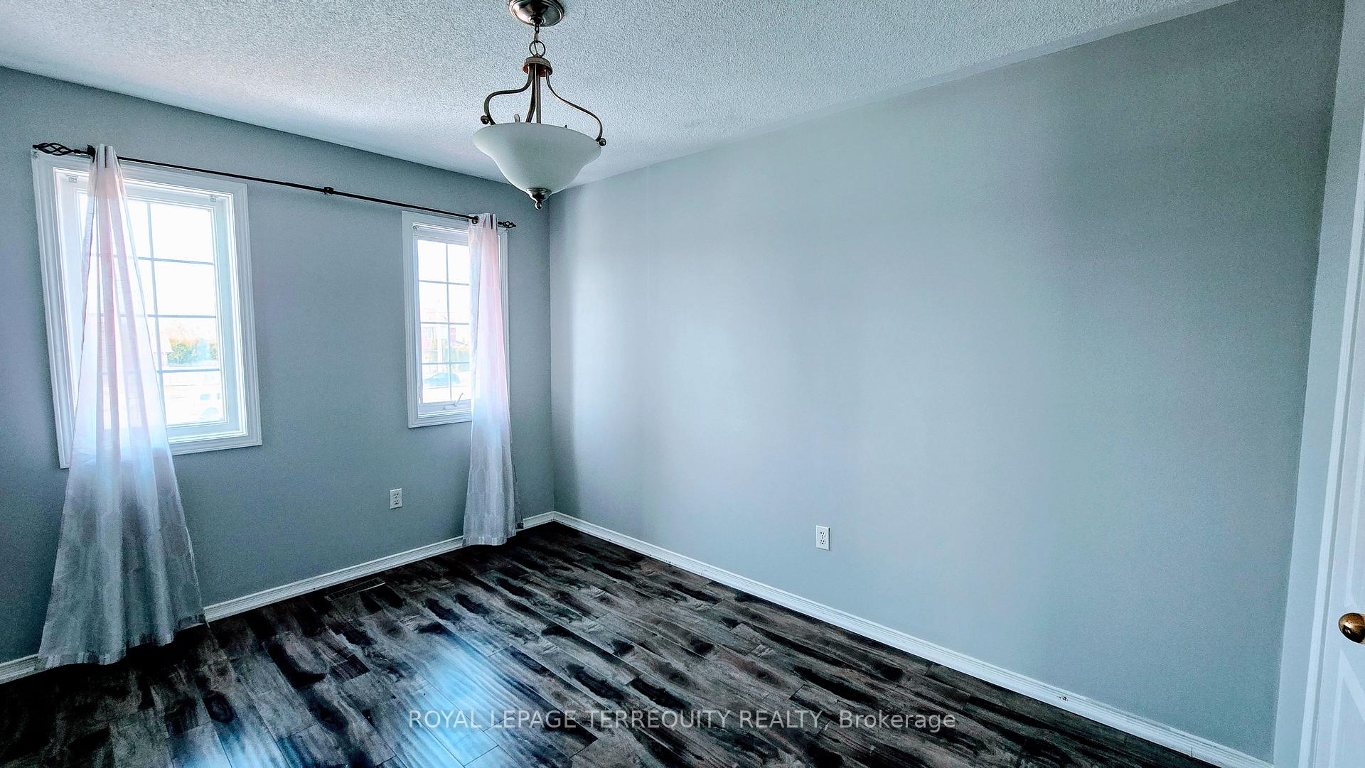 Photo 14 of 58 Robideau Place, Whitby, Pringle Creek — HOMEH