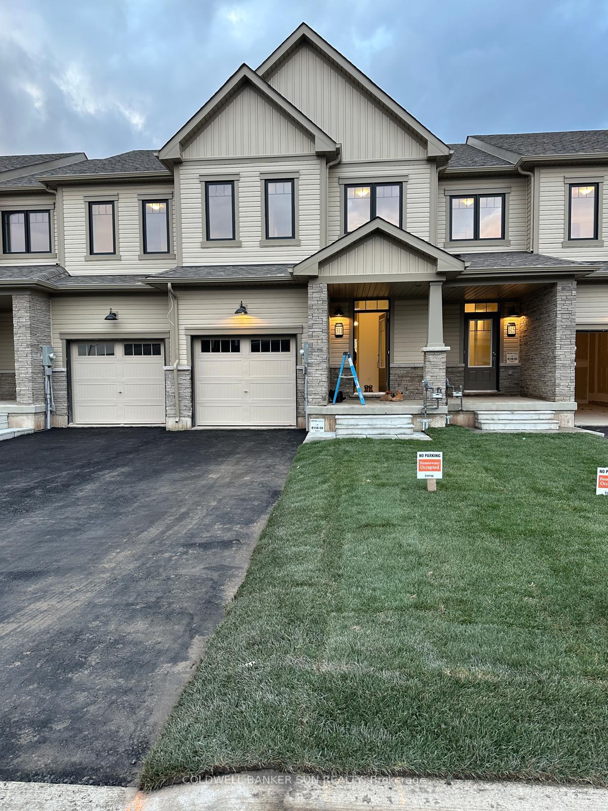 Photo 1 of 311 Port Crescent, Welland, Dain City — HOMEH