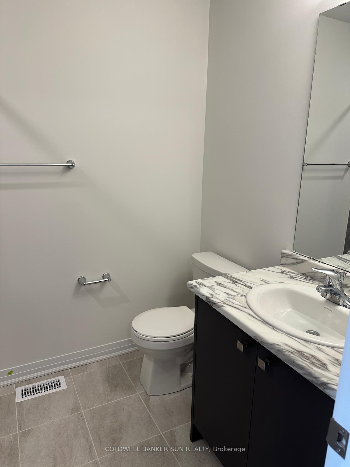 Photo 14 of 311 Port Crescent, Welland, Dain City — HOMEH